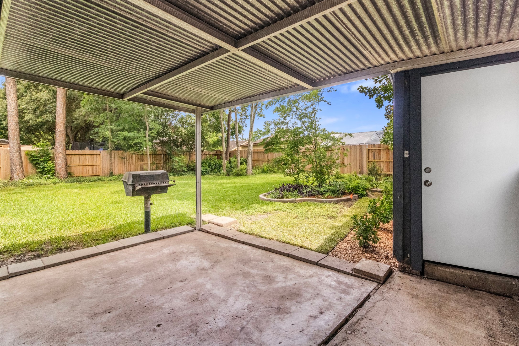9211 Meaux Drive Property Photo 26