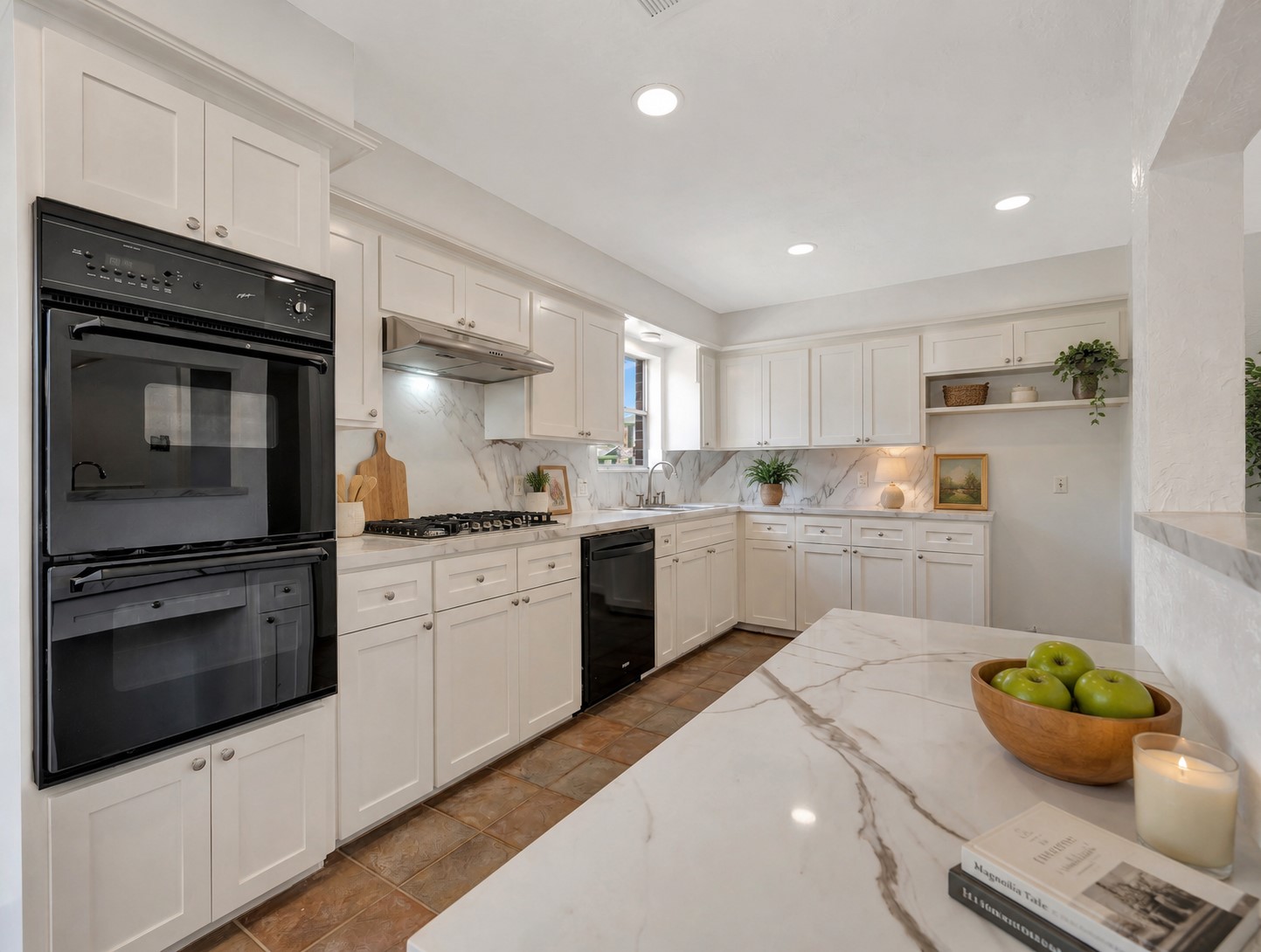 10340 Rocky Hollow Road Property Photo 7