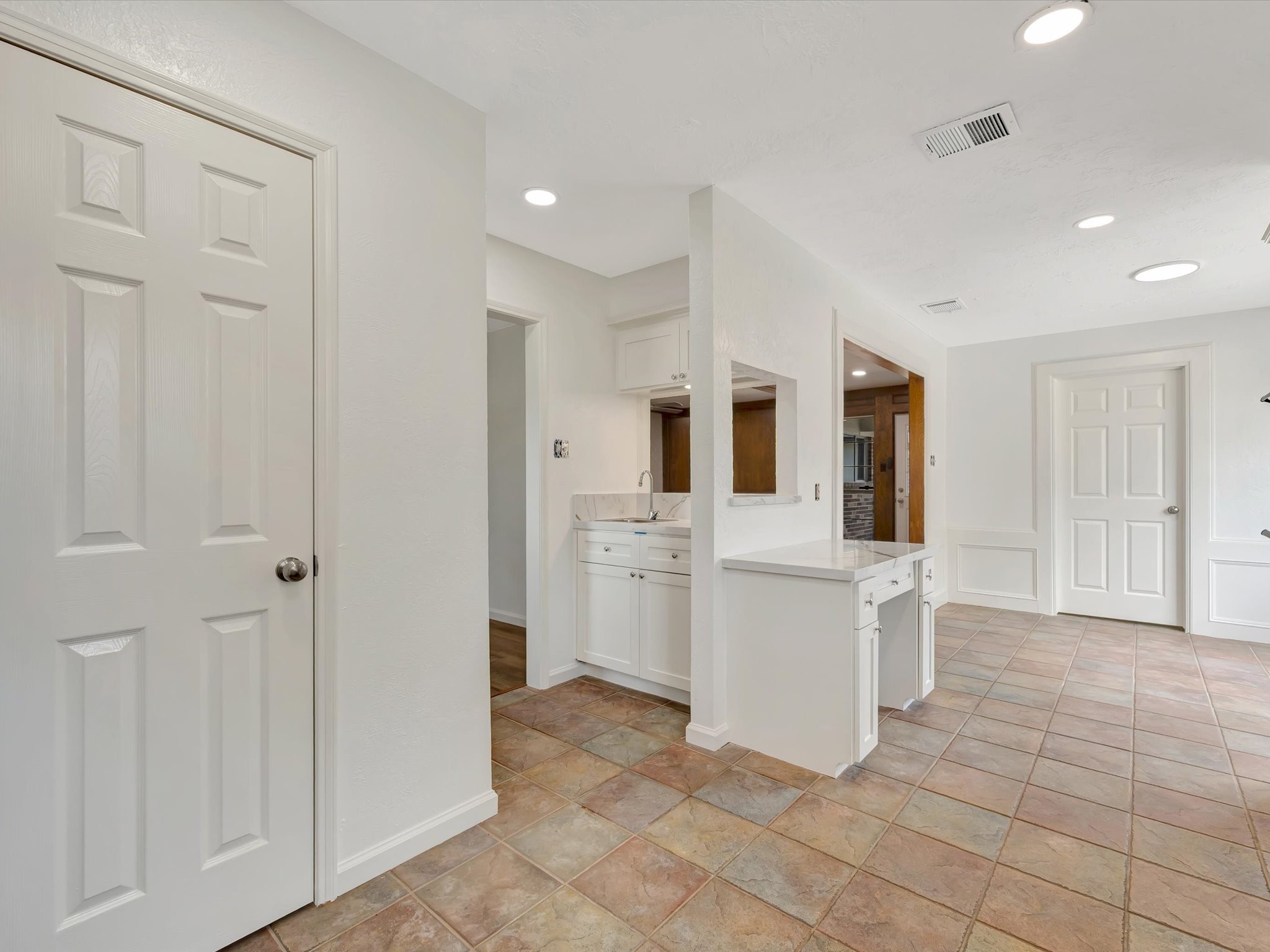 10340 Rocky Hollow Road Property Photo 14