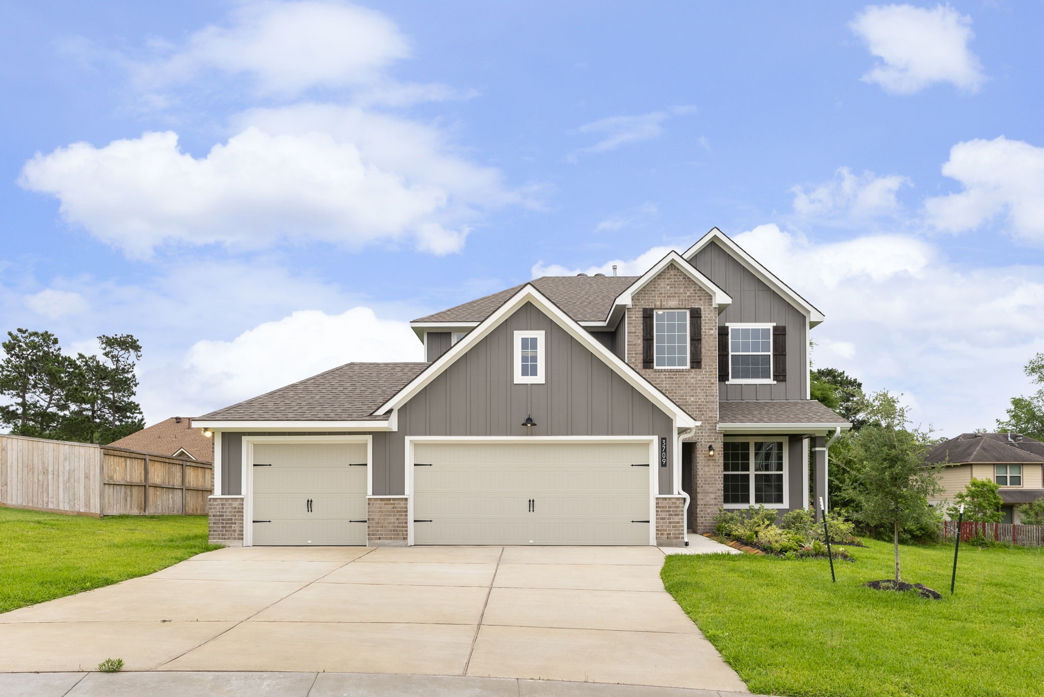 3709 Violet Lane