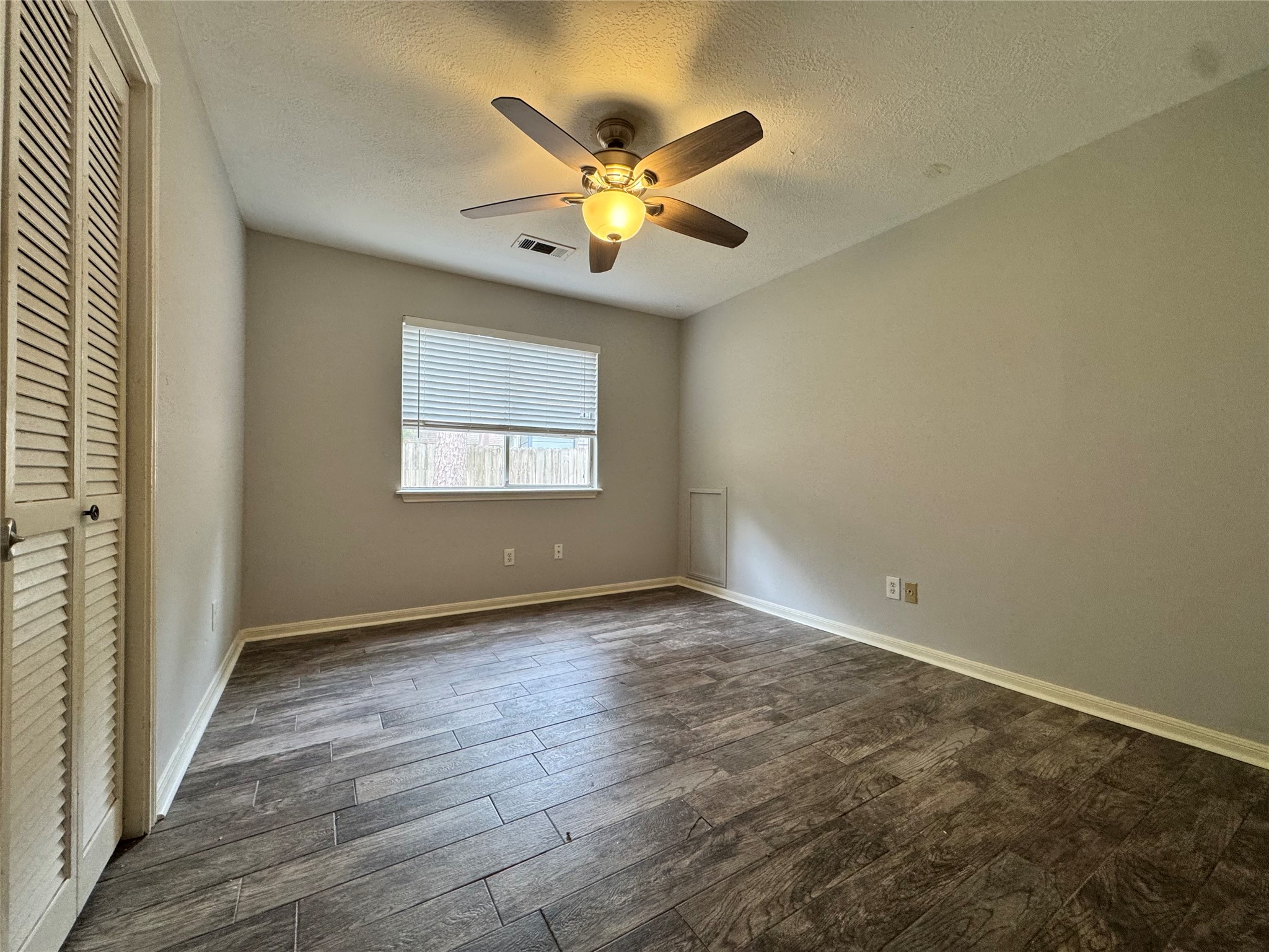 12012 S Blackjack Oak Circle Property Photo 16