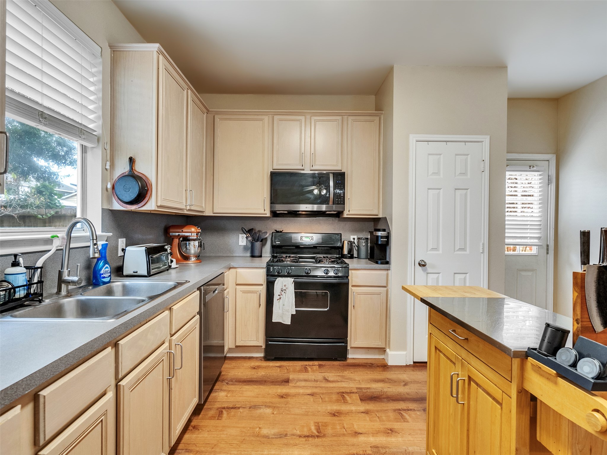 4903 Moody Reef Drive Property Photo 14