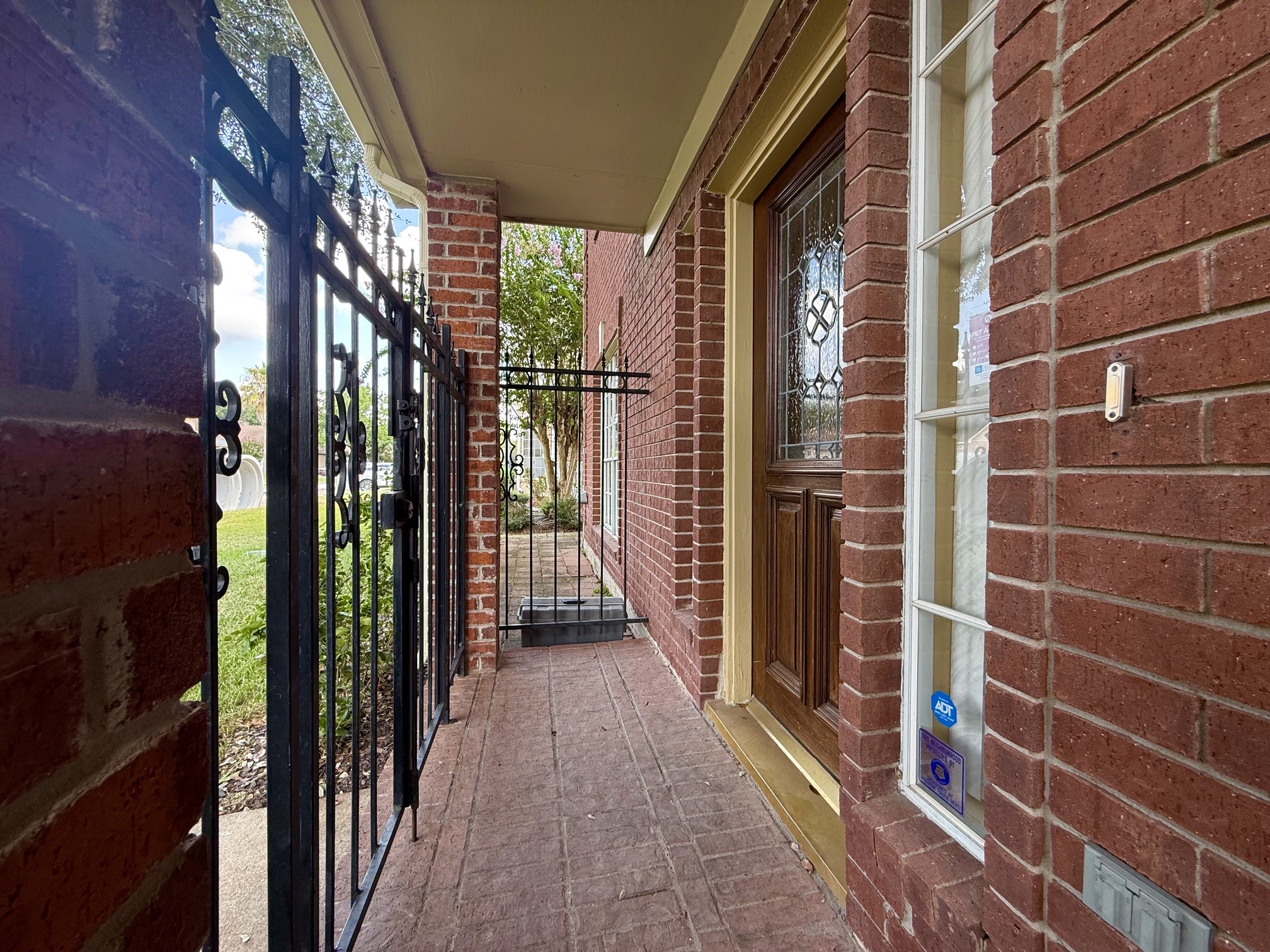 3411 Ashfield Drive Property Photo 2