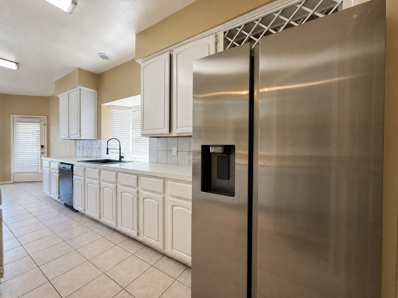 3411 Ashfield Drive Property Photo 9