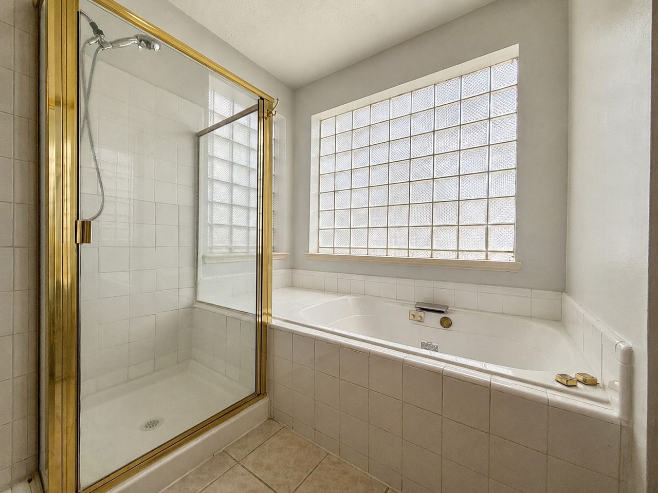 3411 Ashfield Drive Property Photo 22