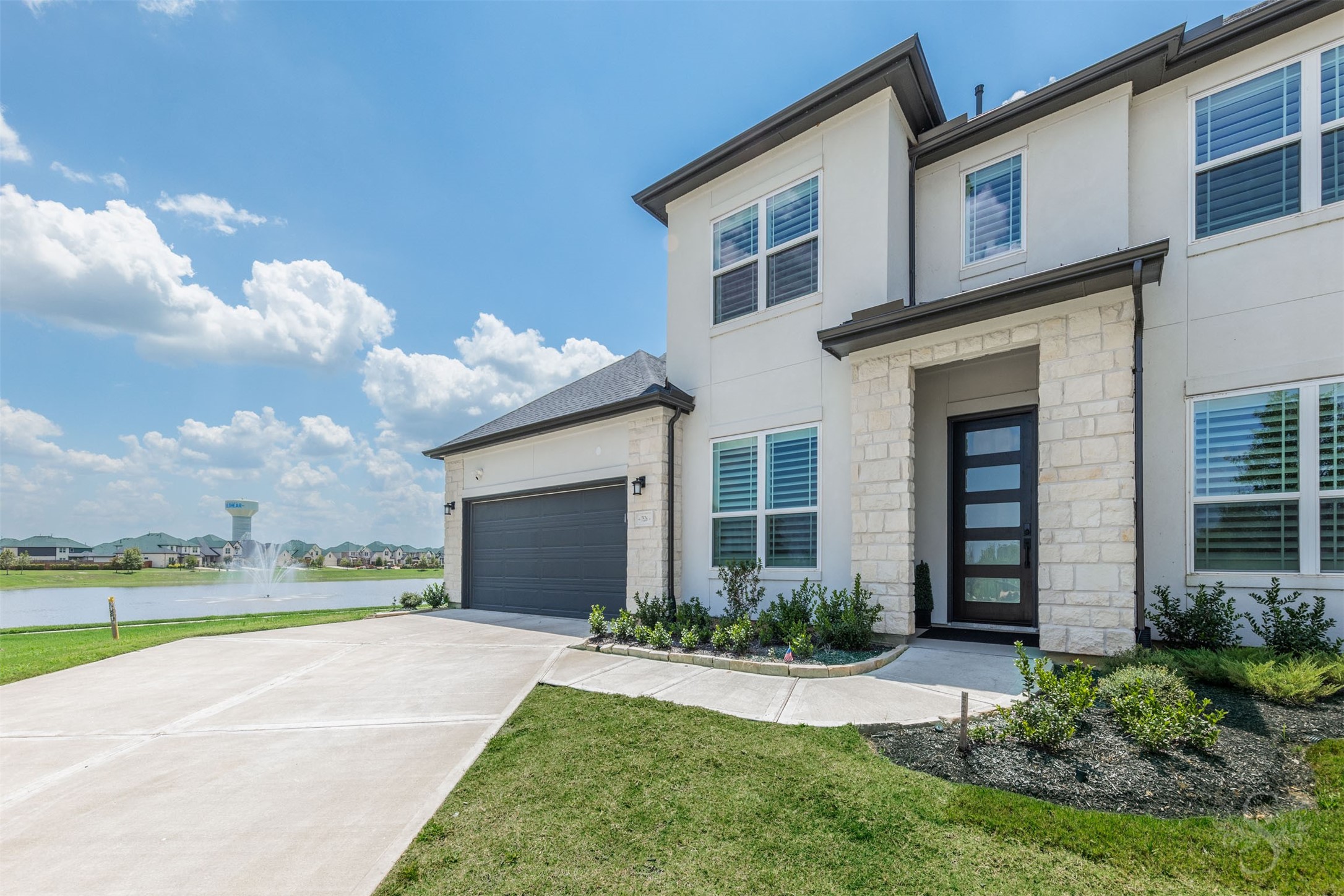 7526 Sunny Oak Lane Property Photo 11