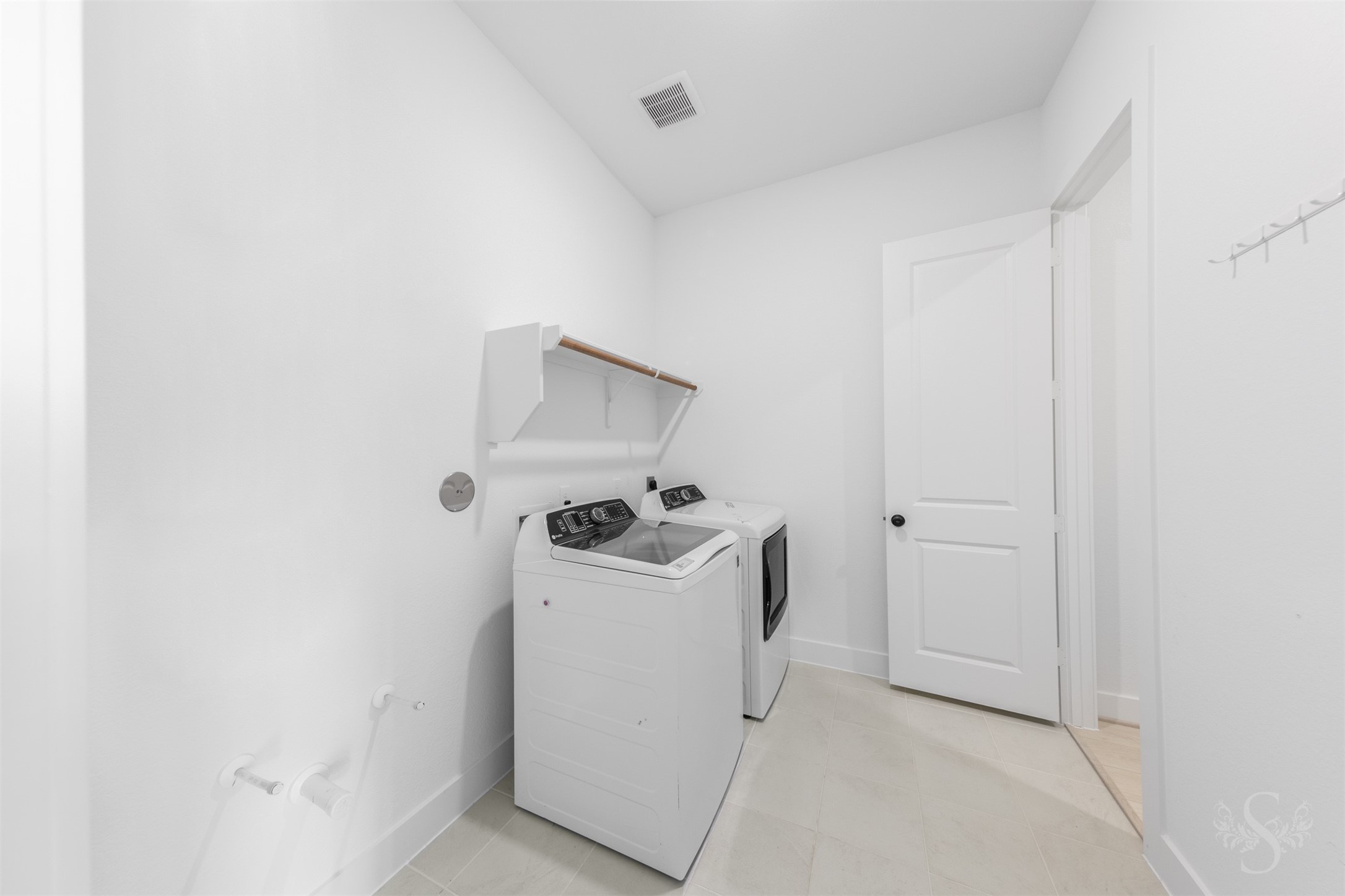 7526 Sunny Oak Lane Property Photo 29