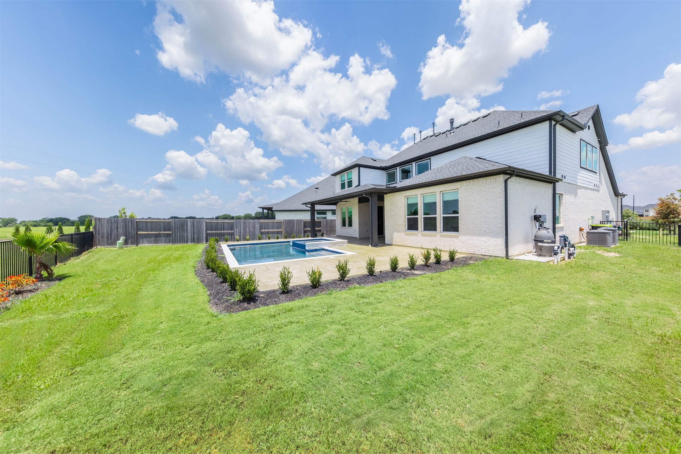 7526 Sunny Oak Lane Property Photo 45