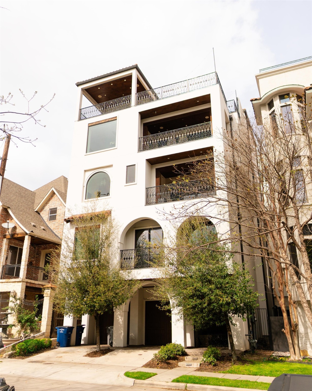 2210 Boll Street Property Photo