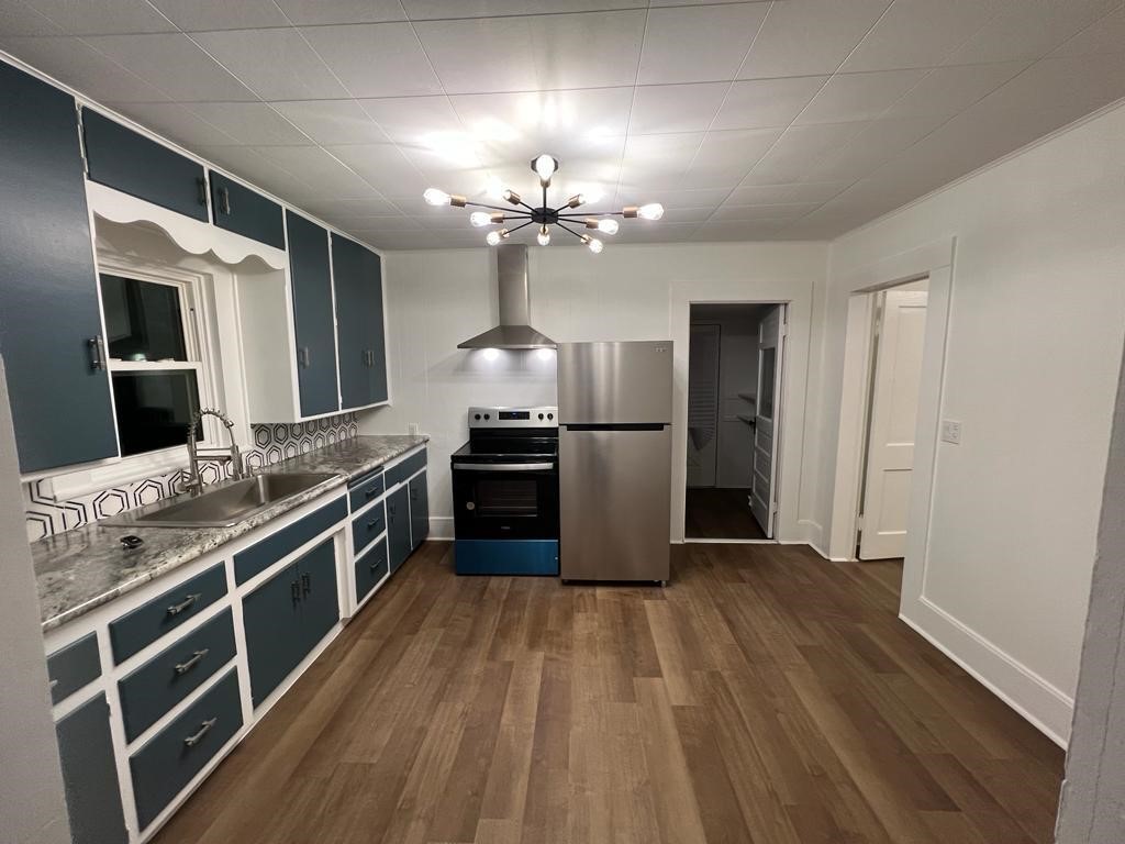 111 2nd Street Property Photo 4