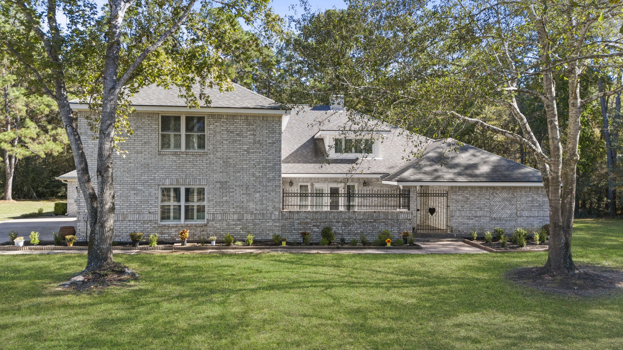 28710 Sapphire Circle Property Photo 1