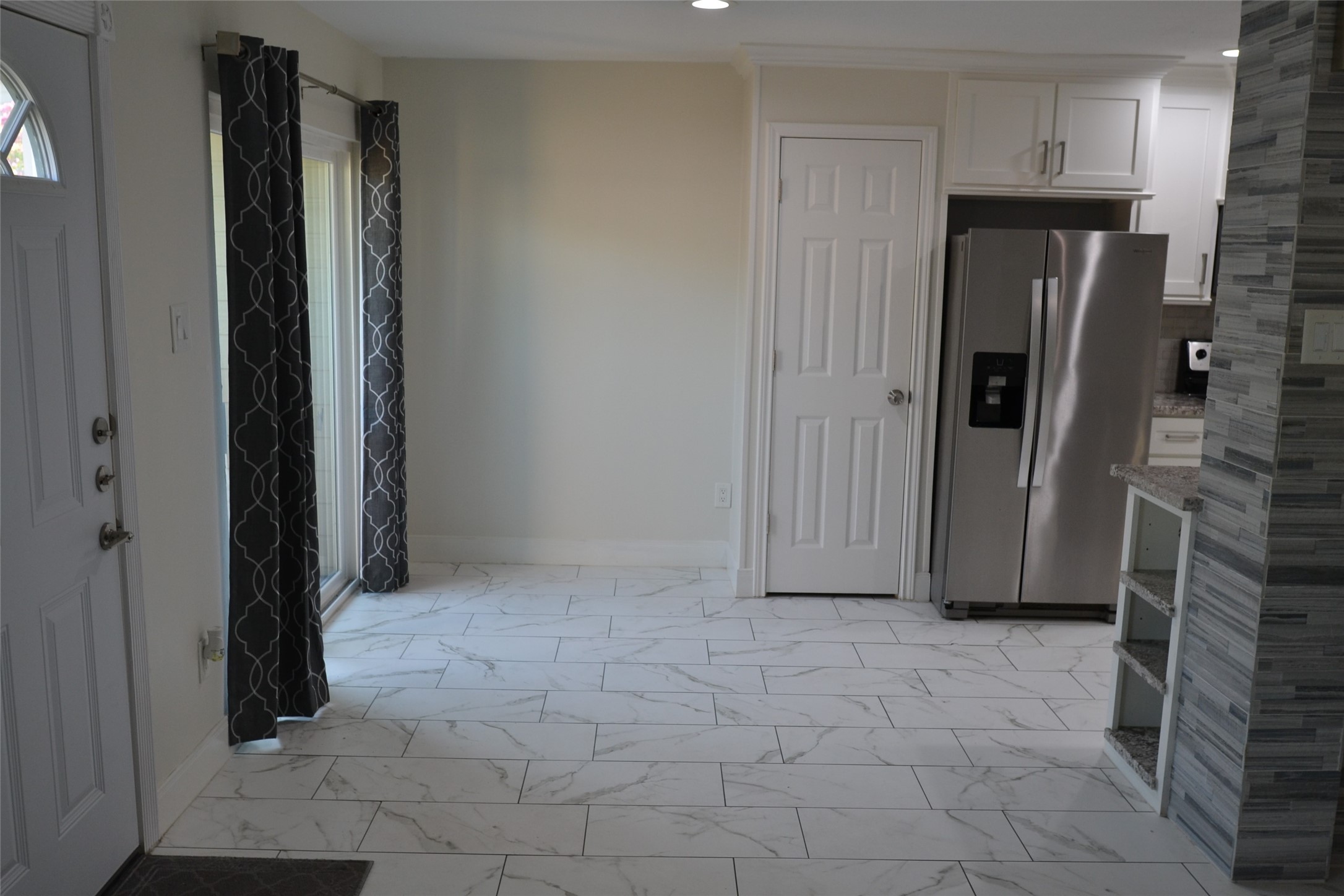 2379 Briarwest Boulevard 25 Property Photo 11