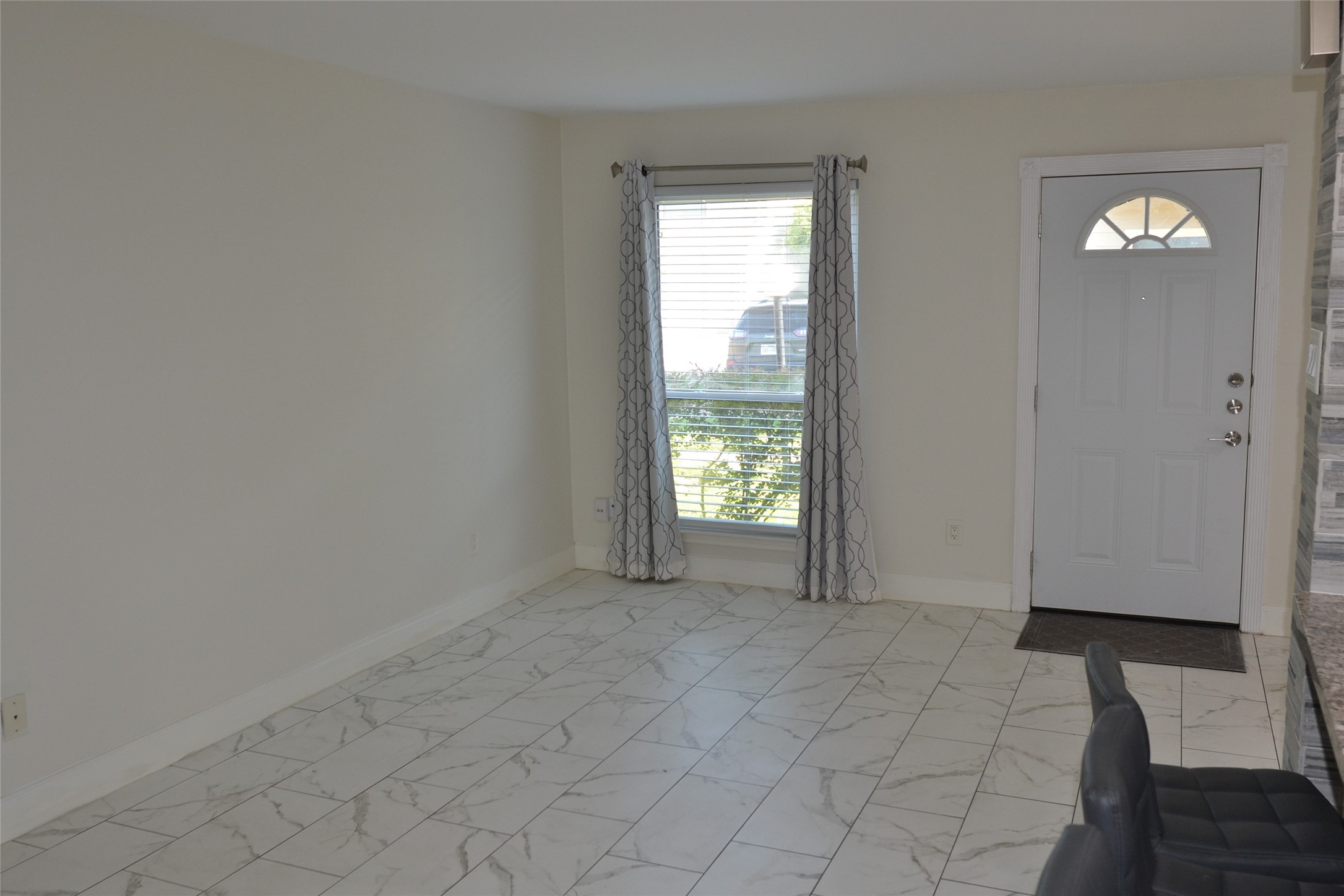 2379 Briarwest Boulevard 25 Property Photo 12