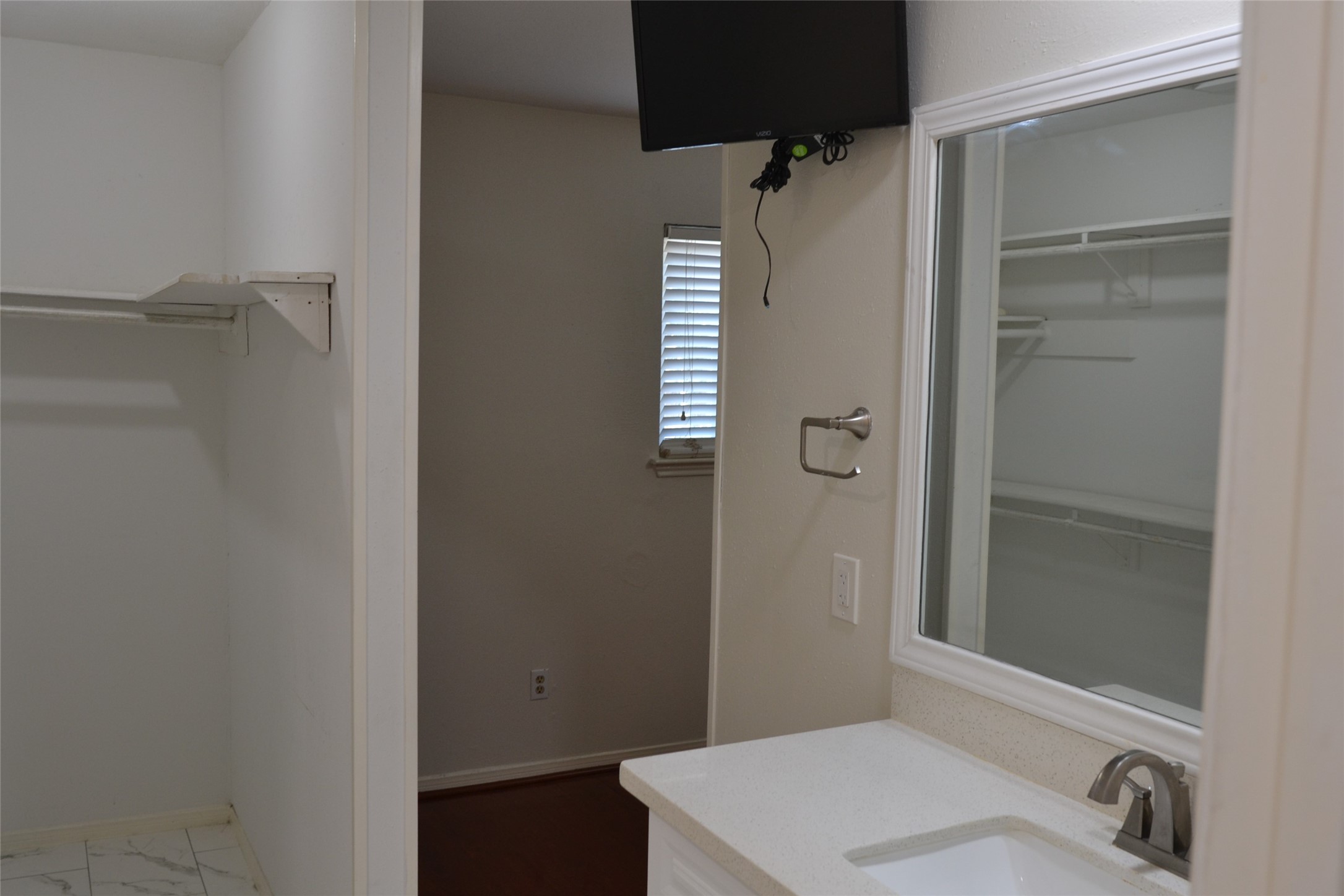 2379 Briarwest Boulevard 25 Property Photo 21