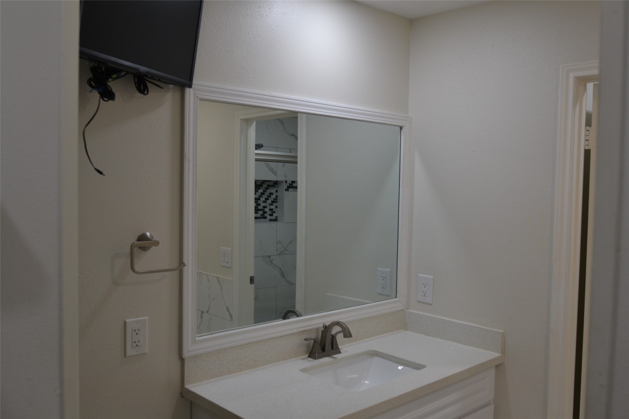 2379 Briarwest Boulevard 25 Property Photo 25