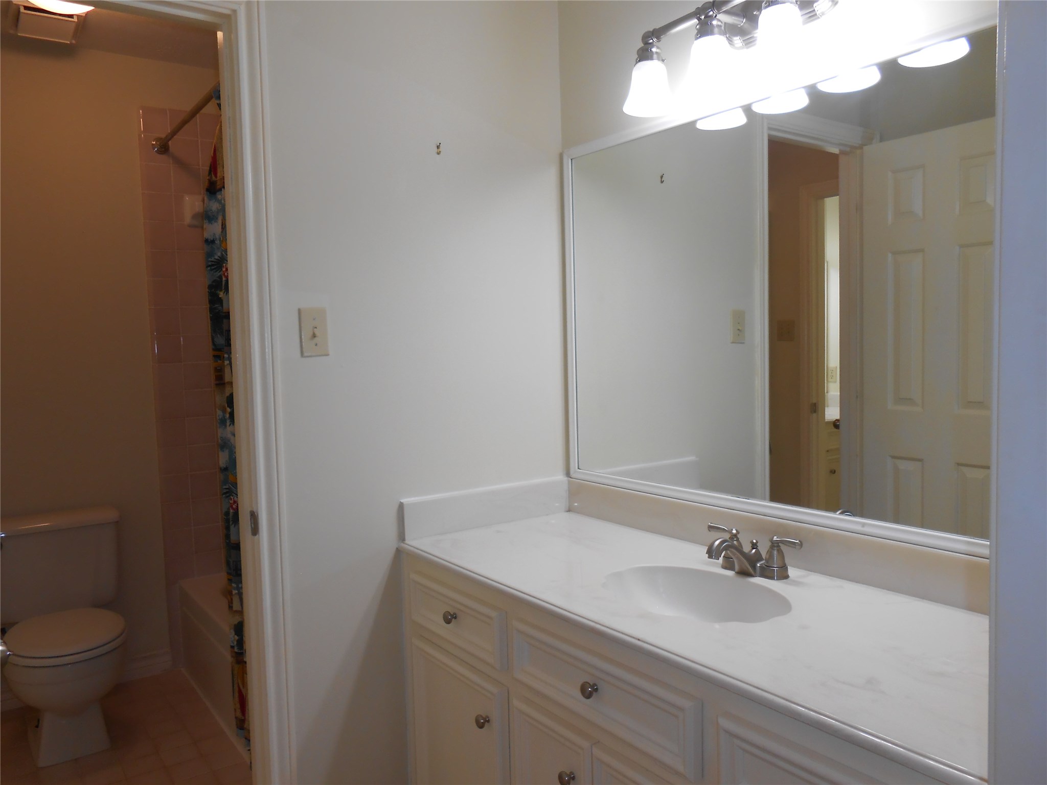 18 Crescent View Court Property Photo 25
