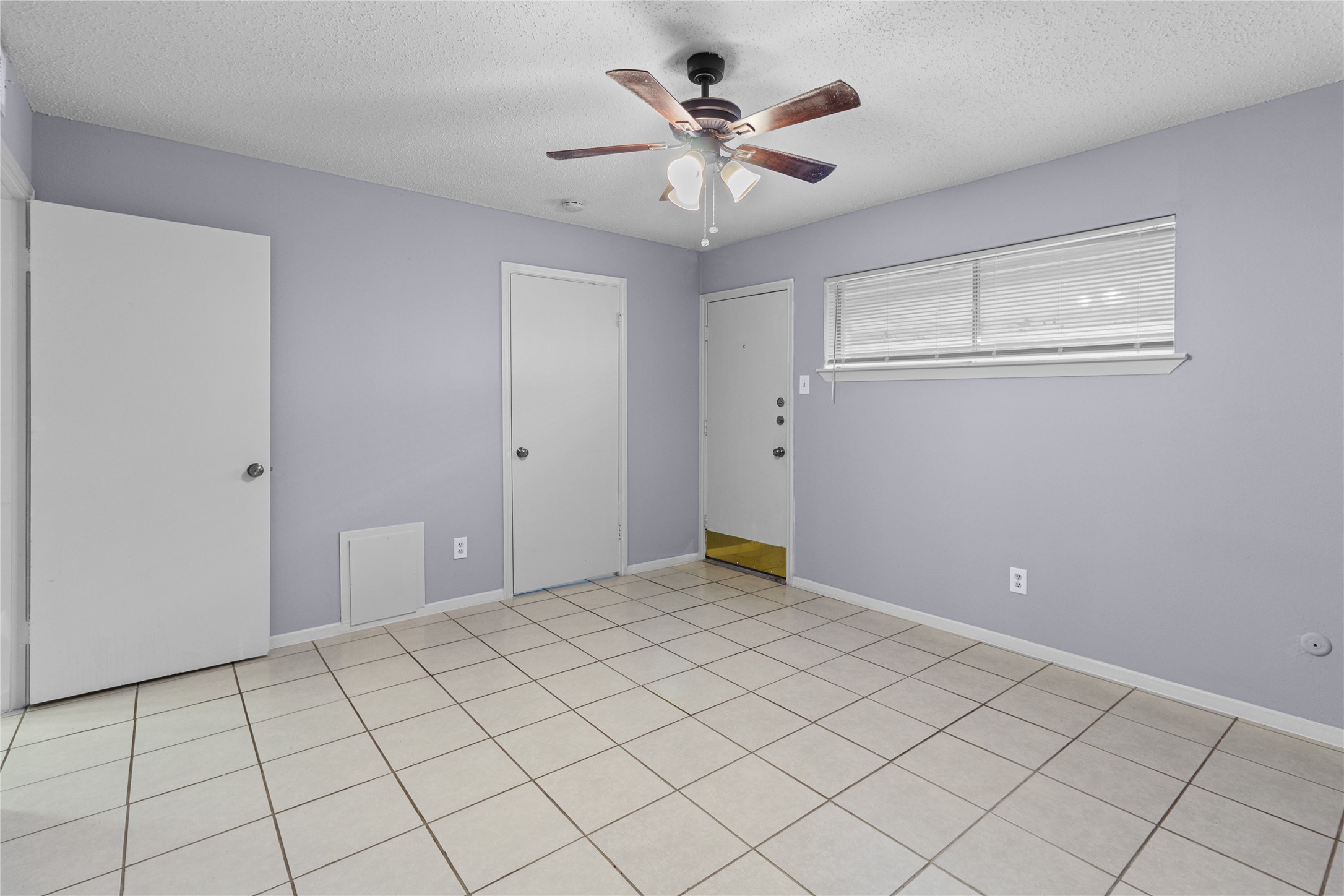 1016 Tri Oaks Lane 92 Property Photo 8