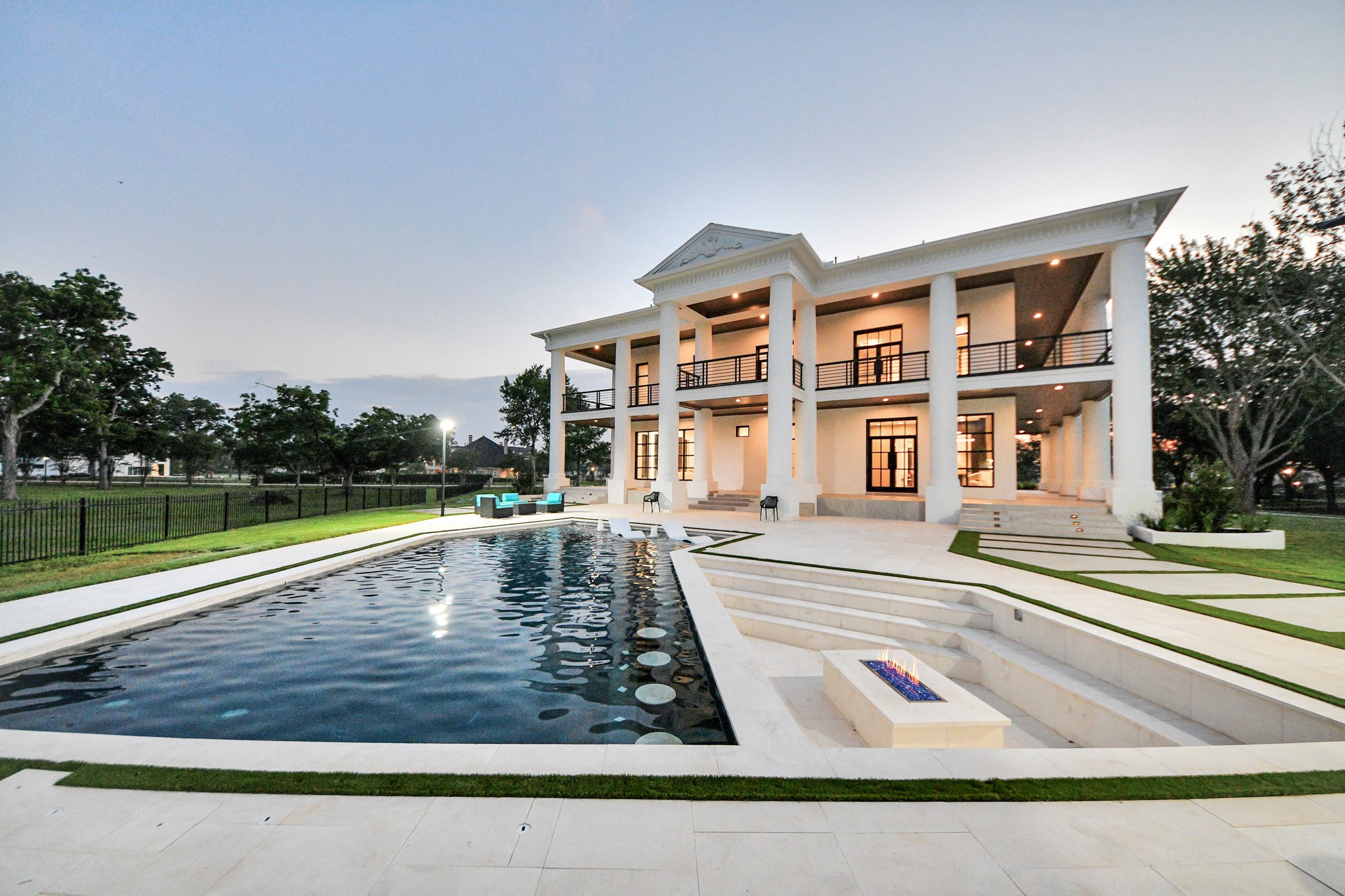 21 Sovereign Circle Property Photo