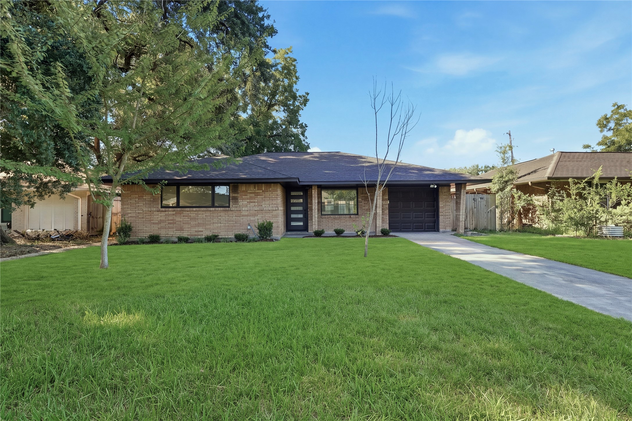 4709 Nina Lee Lane Property Photo 4