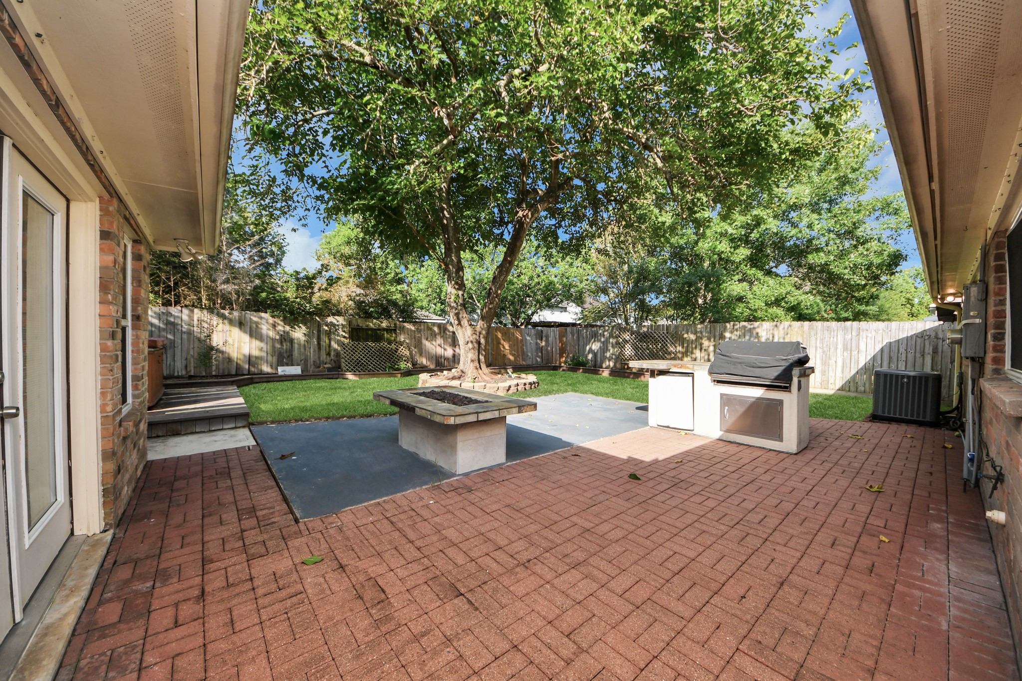 3402 Hidden Creek Drive Property Photo 1