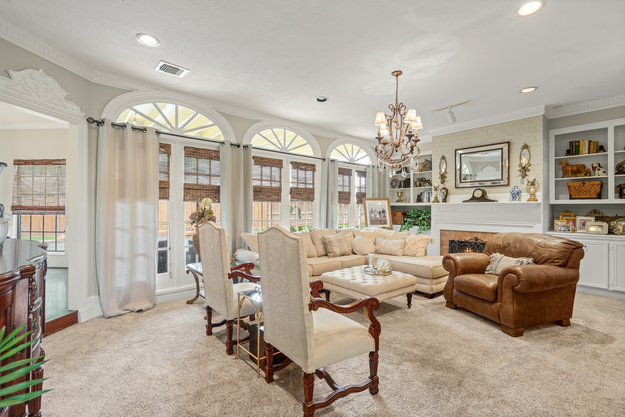2222 Mossy Glen Court Property Photo 9