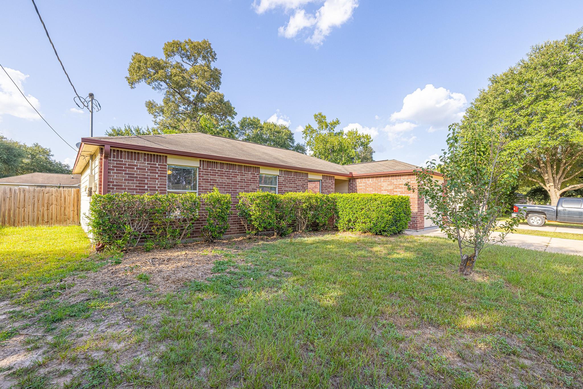 16381 Many Trees Lane, Conroe Tx 77302 Property Photo 2