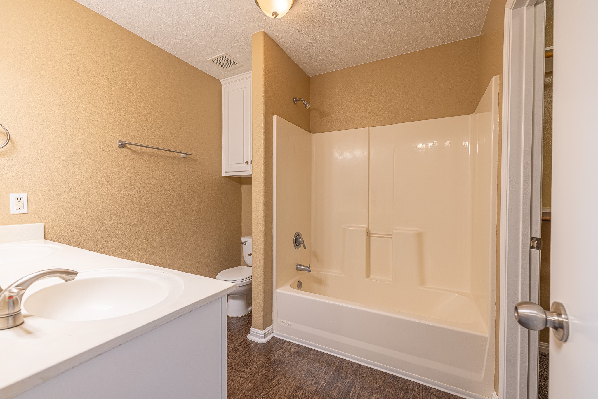 16381 Many Trees Lane Property Photo 15