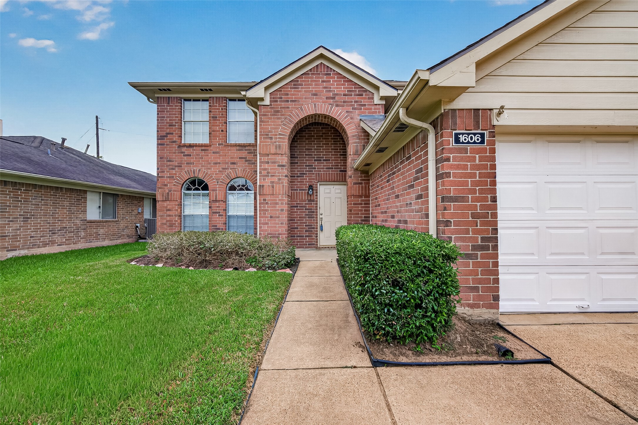 1606 Misty Fawn Lane Property Photo 4