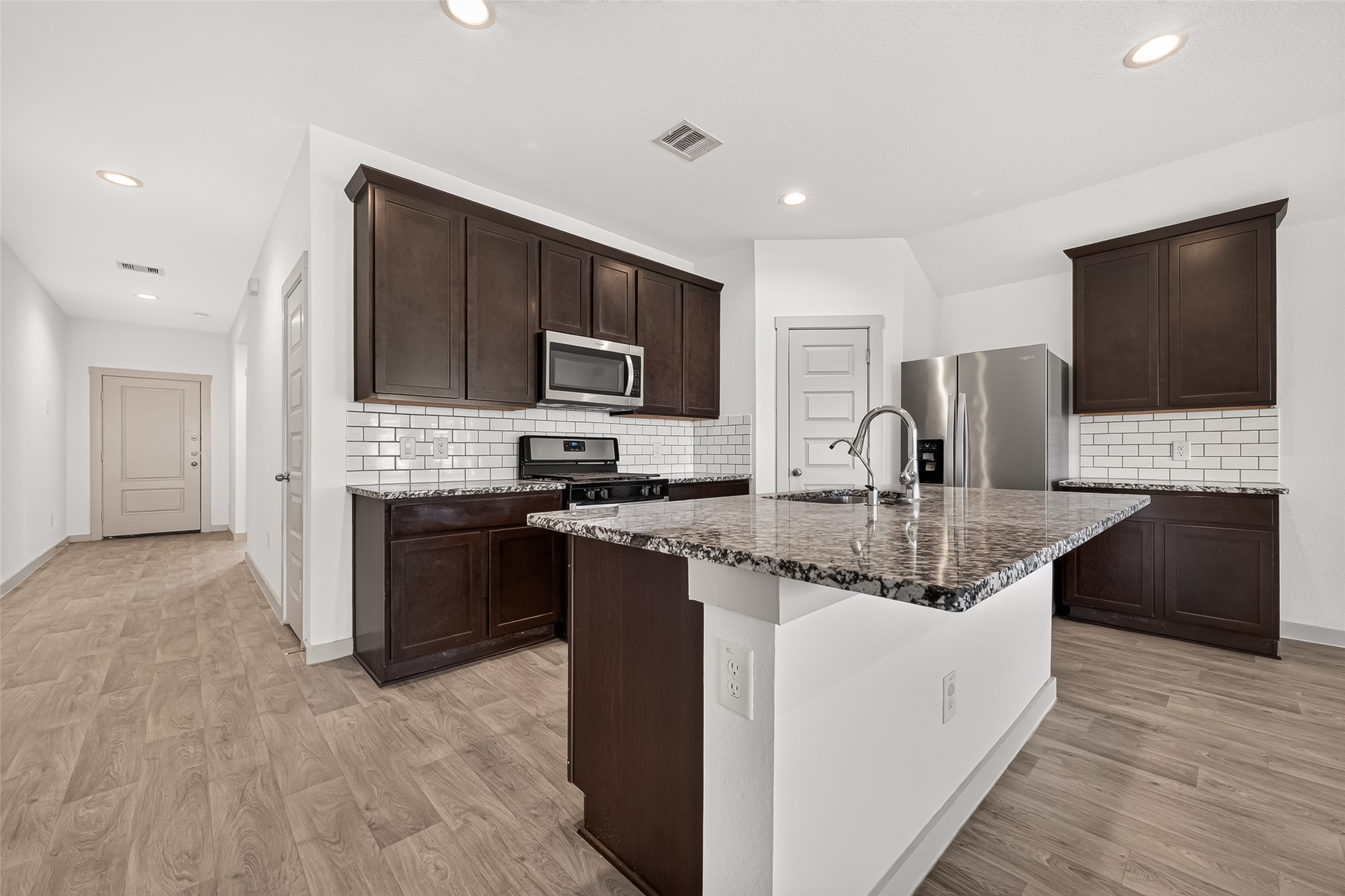8043 Black Forest Lane Property Photo 18