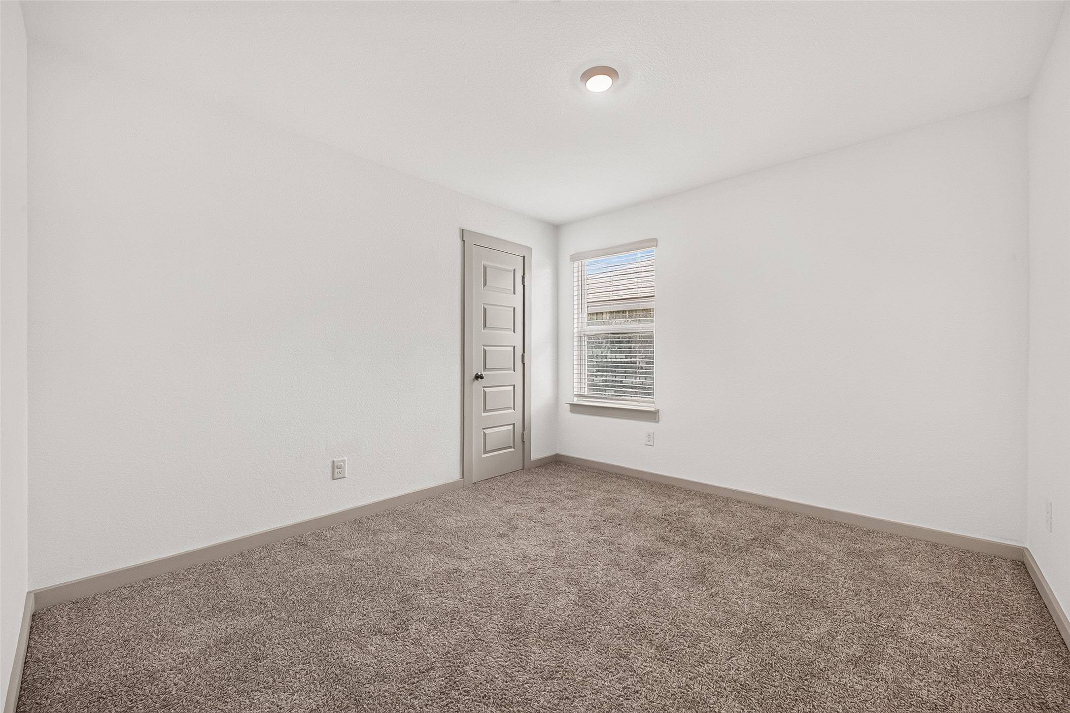 8043 Black Forest Lane Property Photo 28