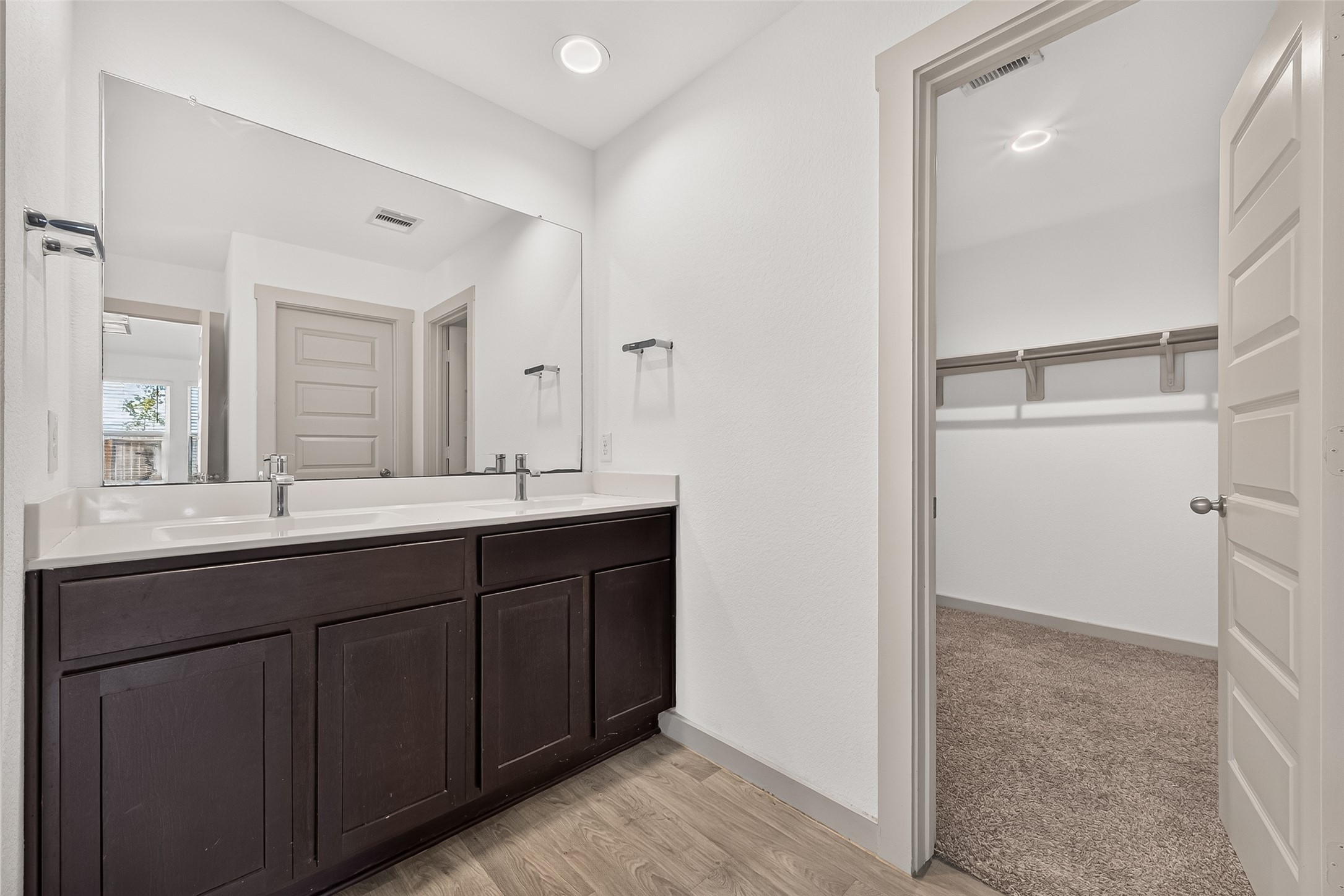 8043 Black Forest Lane Property Photo 34