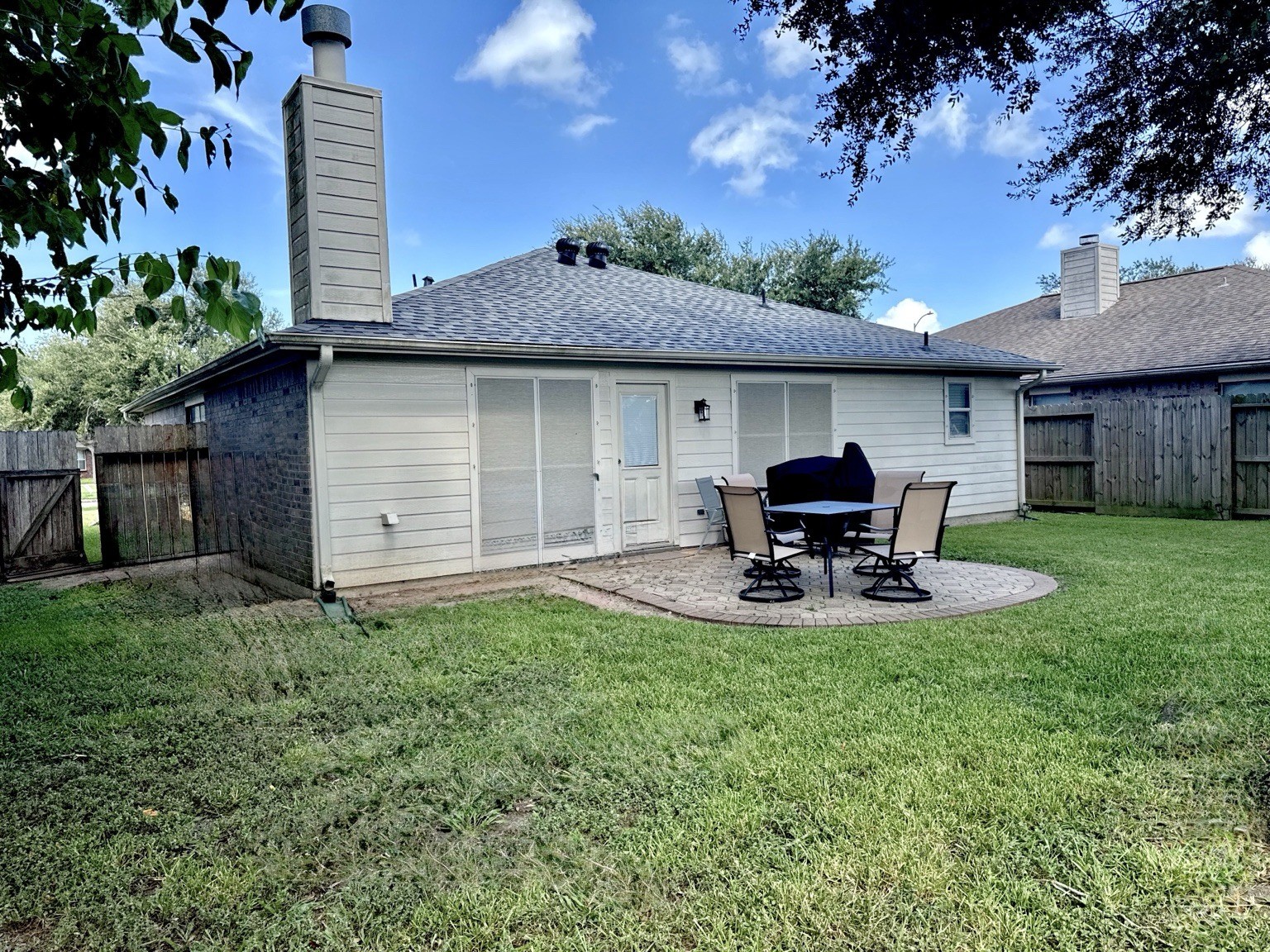 5427 Chase Wood Drive Property Photo 7