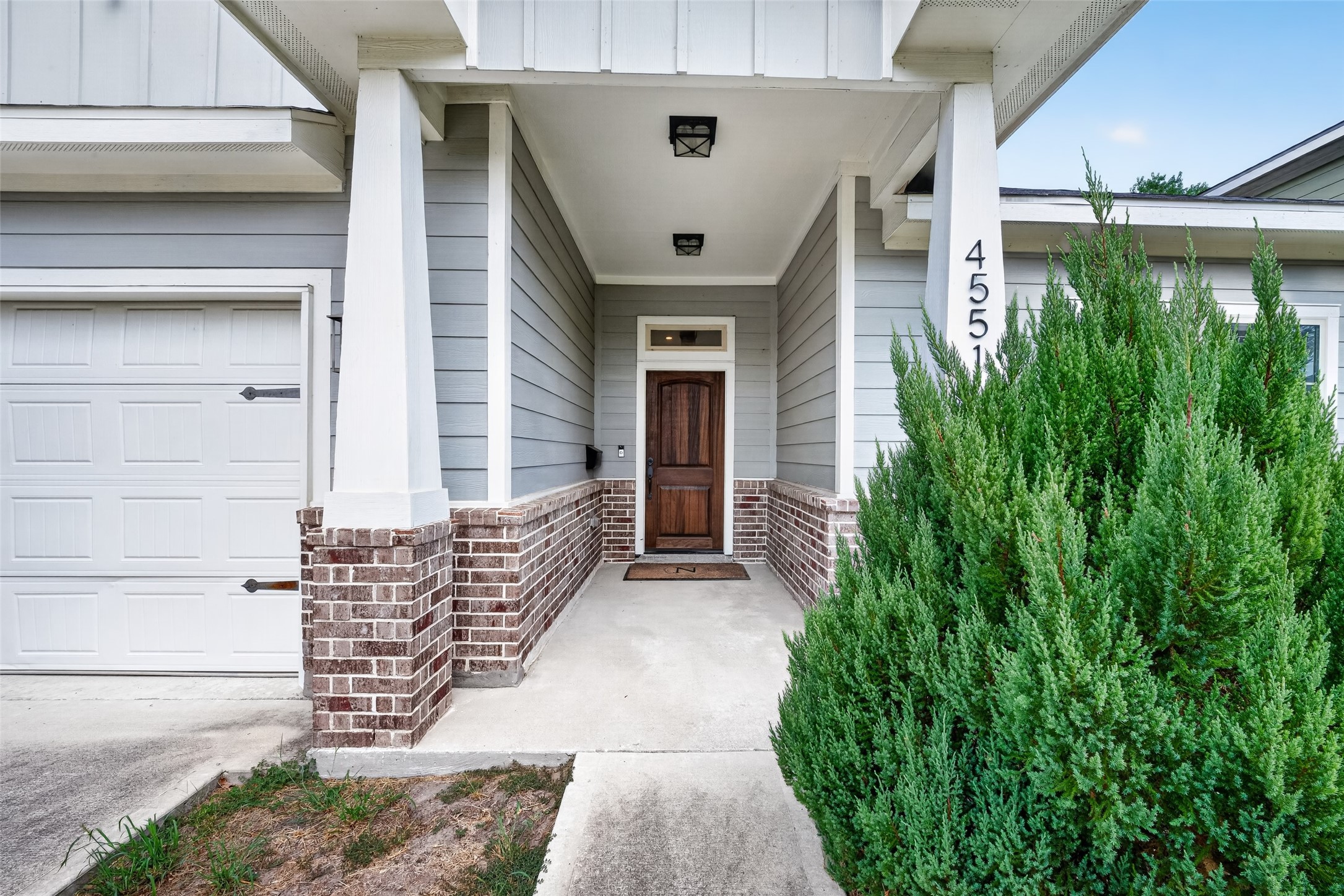 4551 Bricker Street Property Photo 4