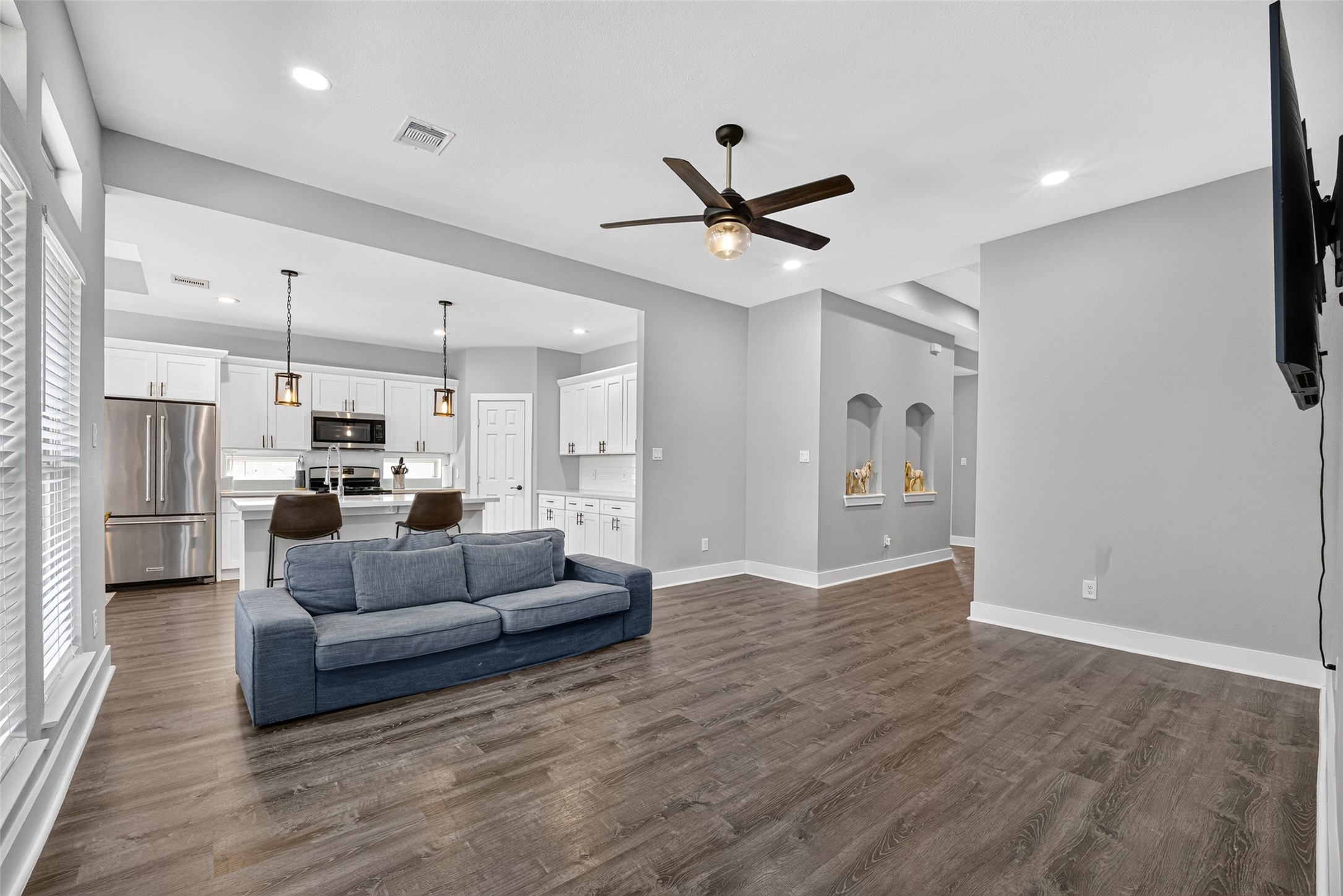 4551 Bricker Street Property Photo 13
