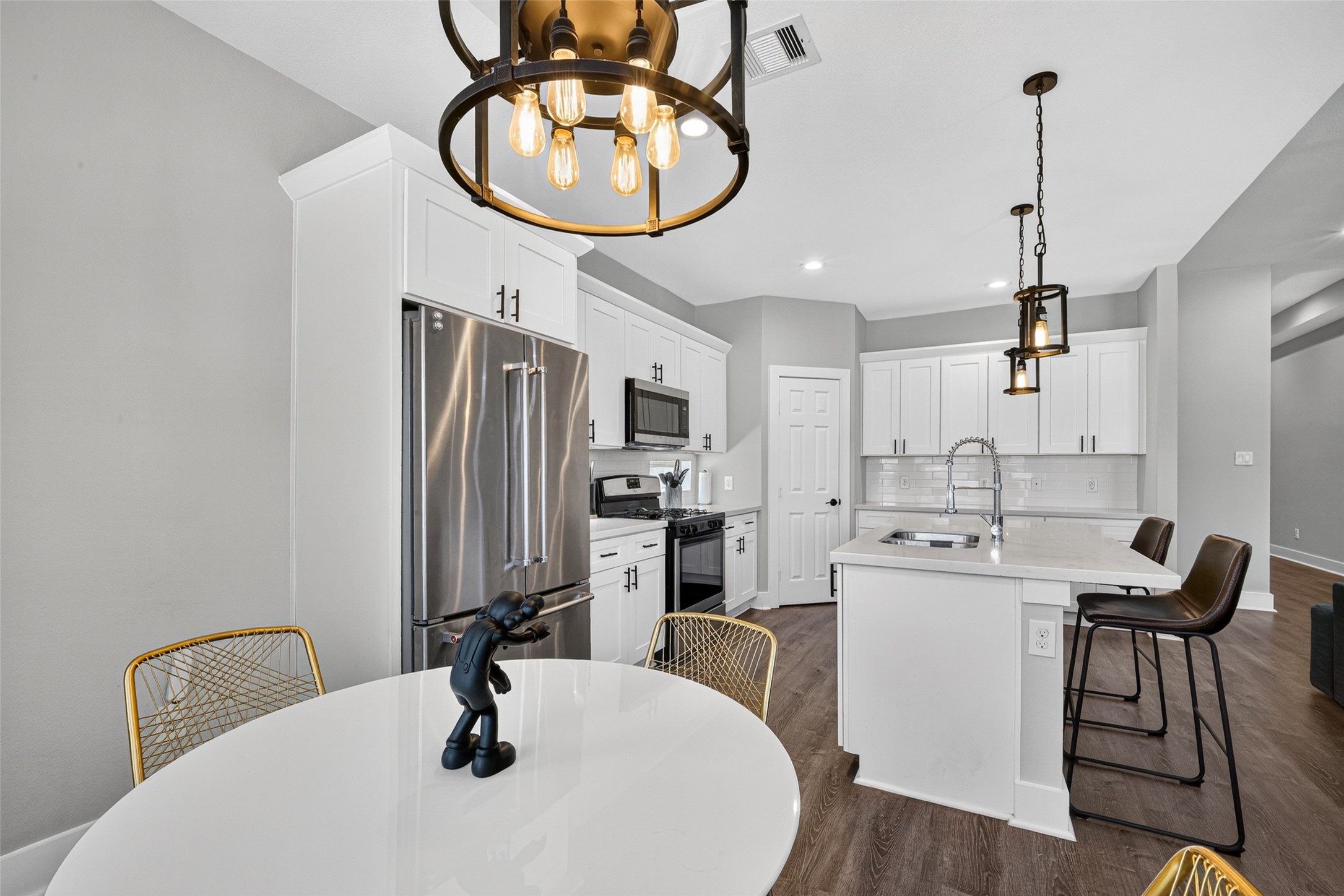 4551 Bricker Street Property Photo 21