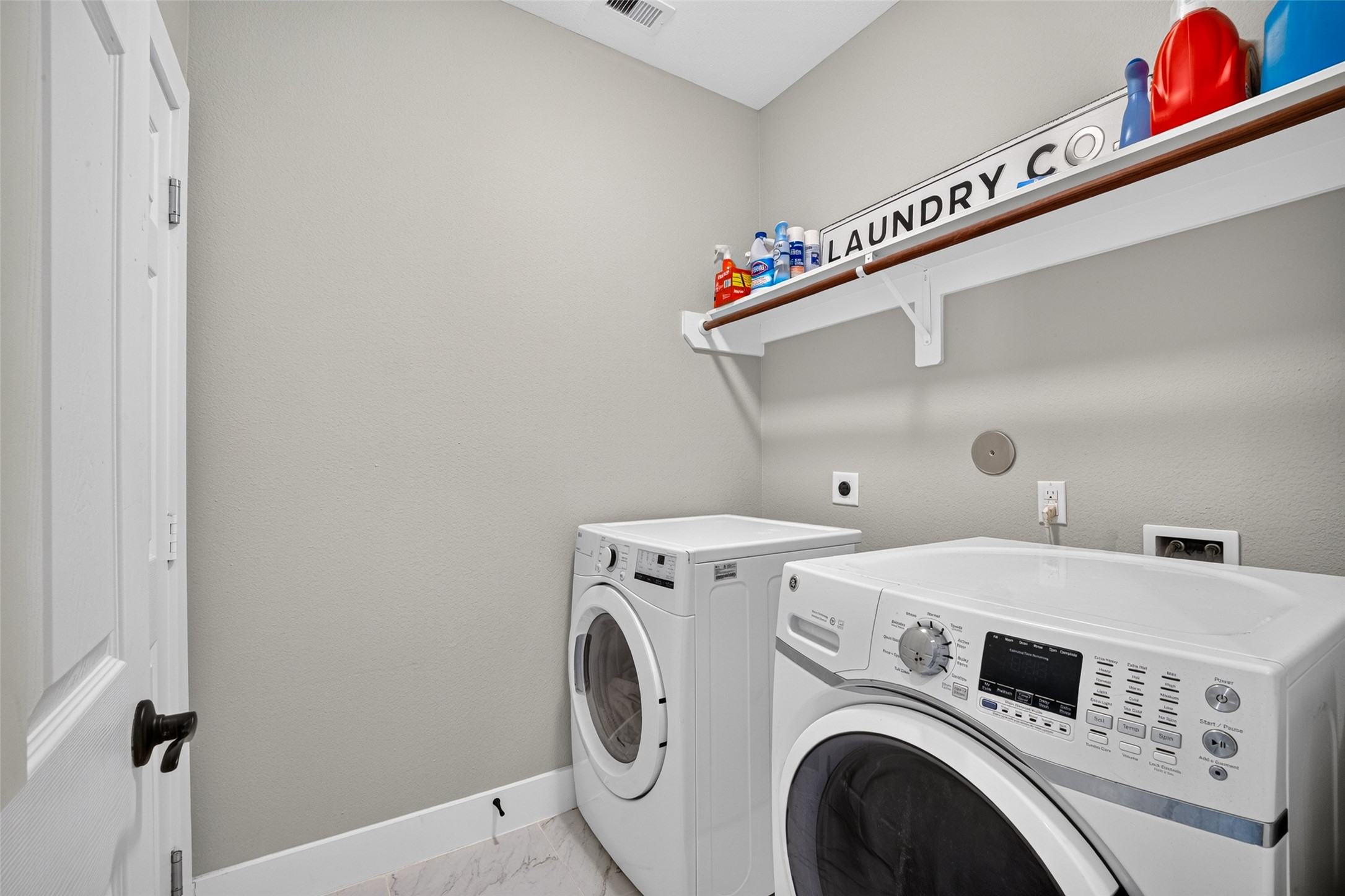 4551 Bricker Street Property Photo 22