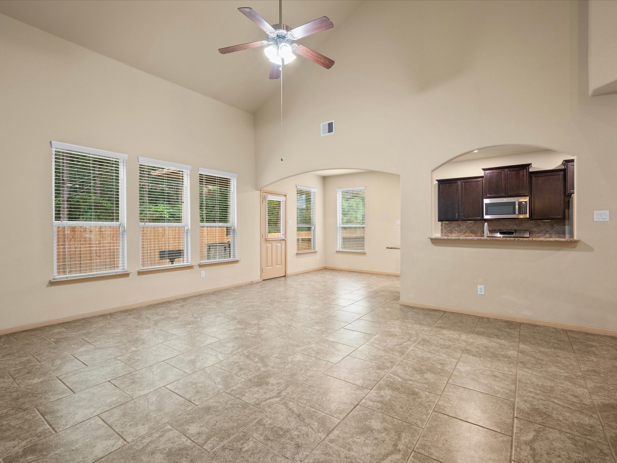 2308 Siegen Drive Property Photo 15