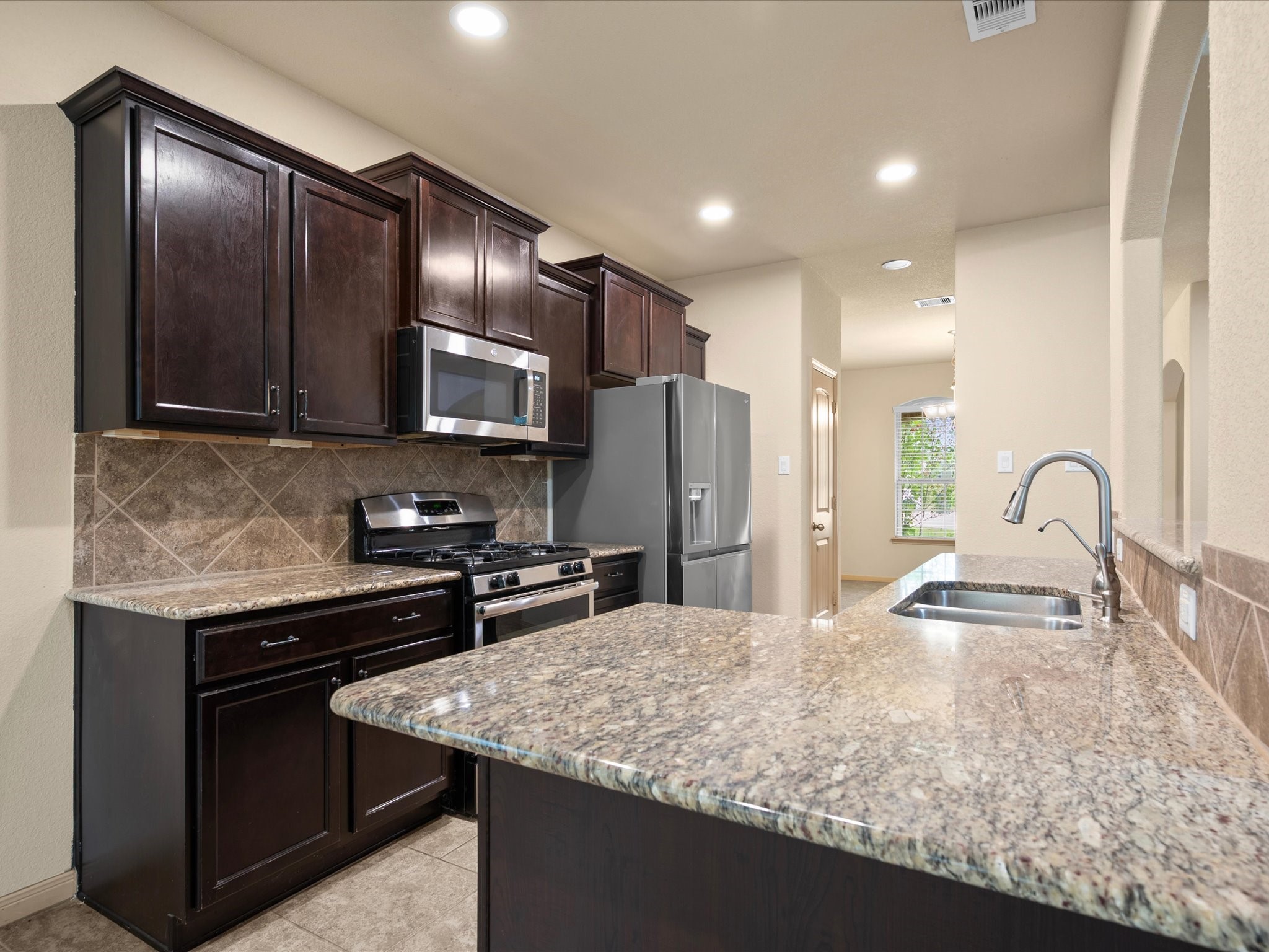 2308 Siegen Drive Property Photo 18