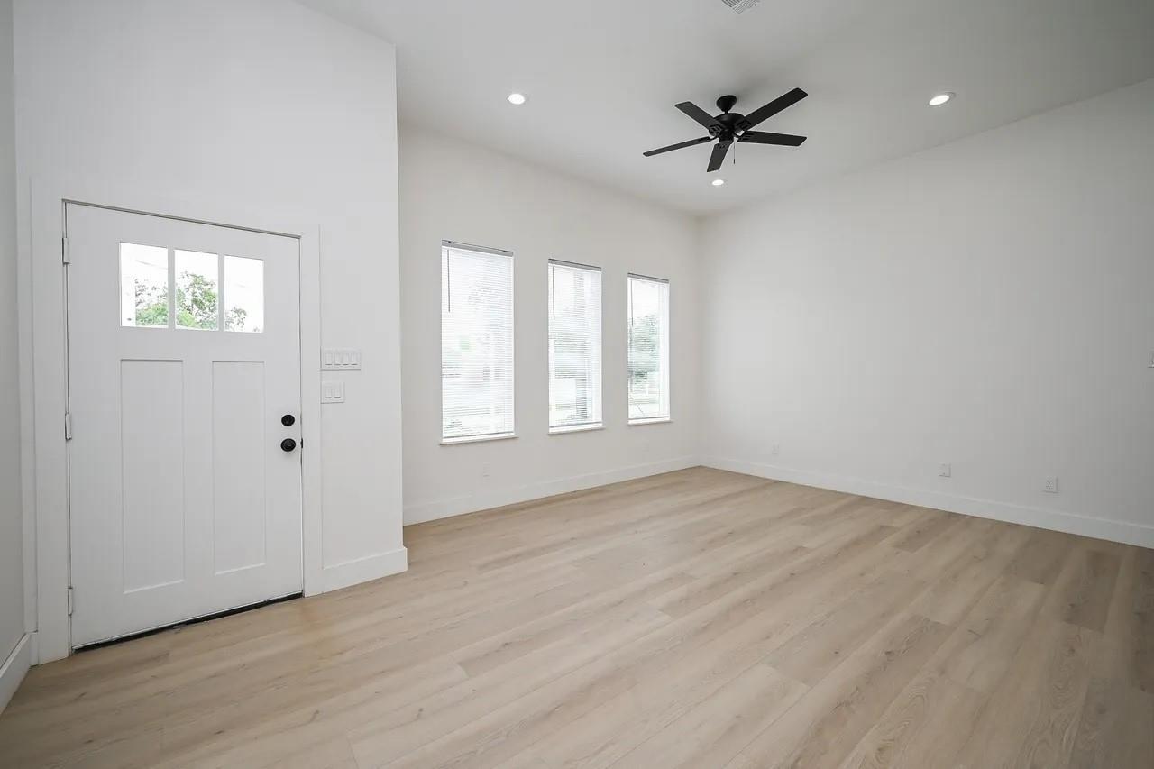 8203 Sparta Street # A, Houston Tx 77028 Property Photo 6