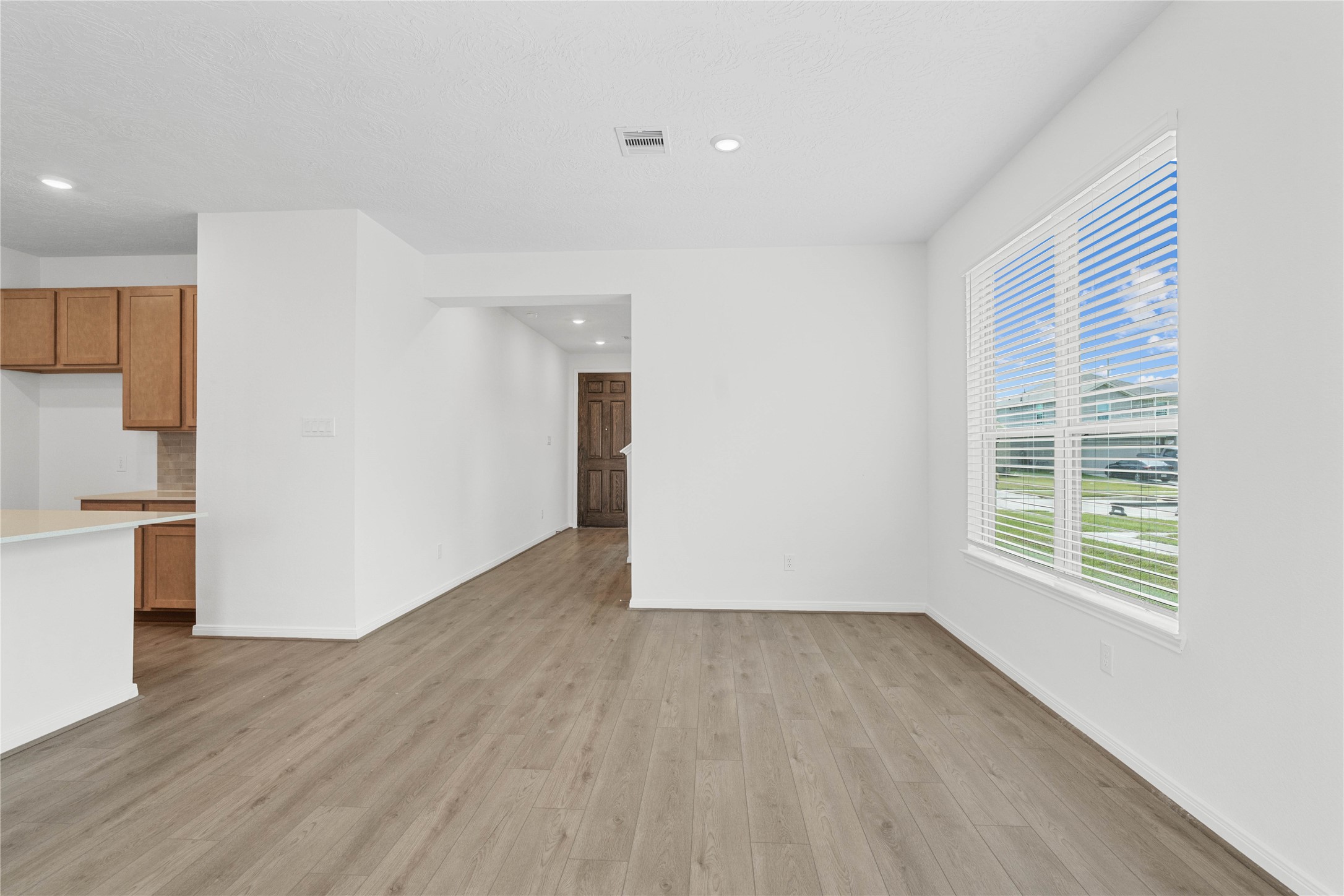 5519 Blackbird Lane Property Photo 9