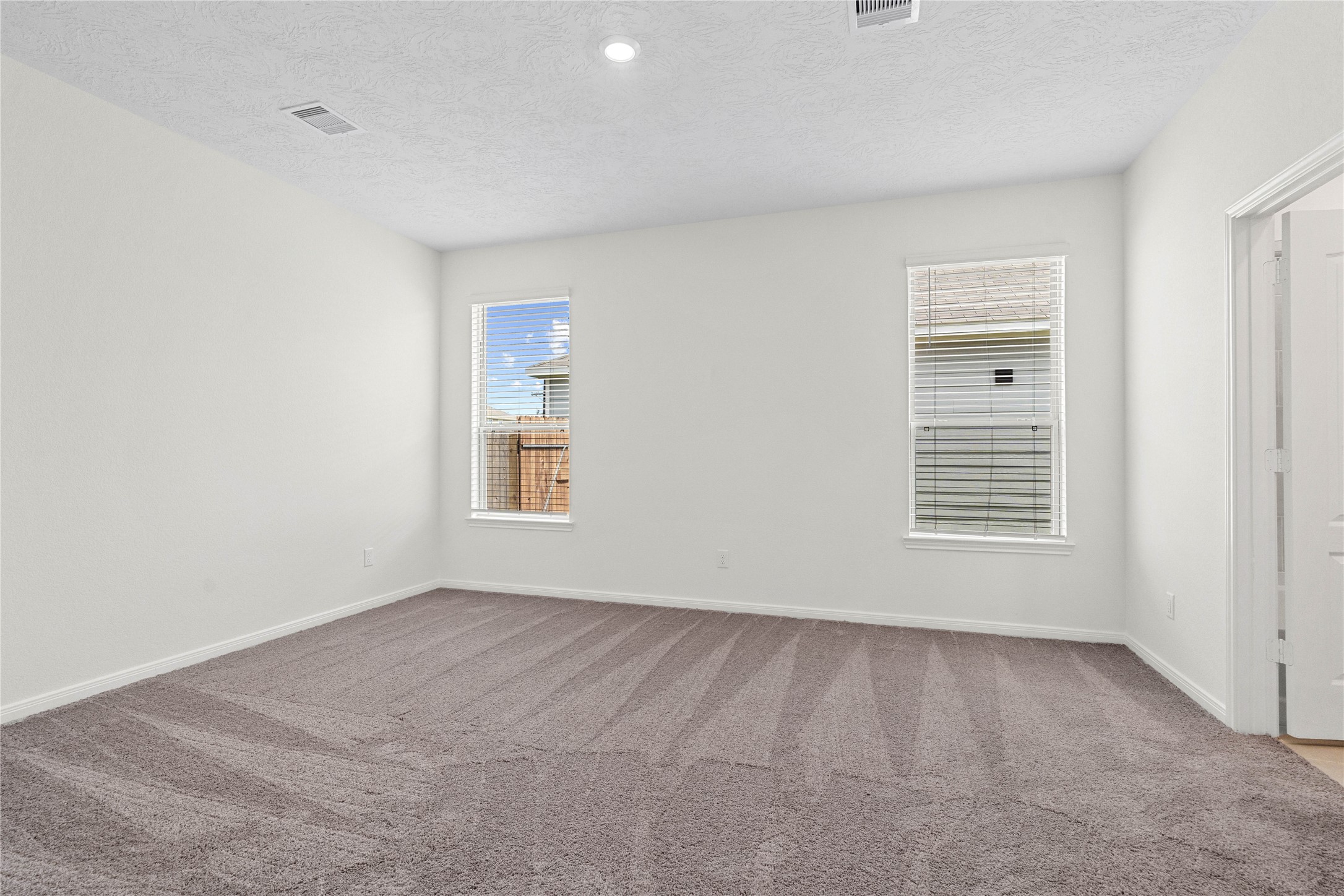 5519 Blackbird Lane Property Photo 12