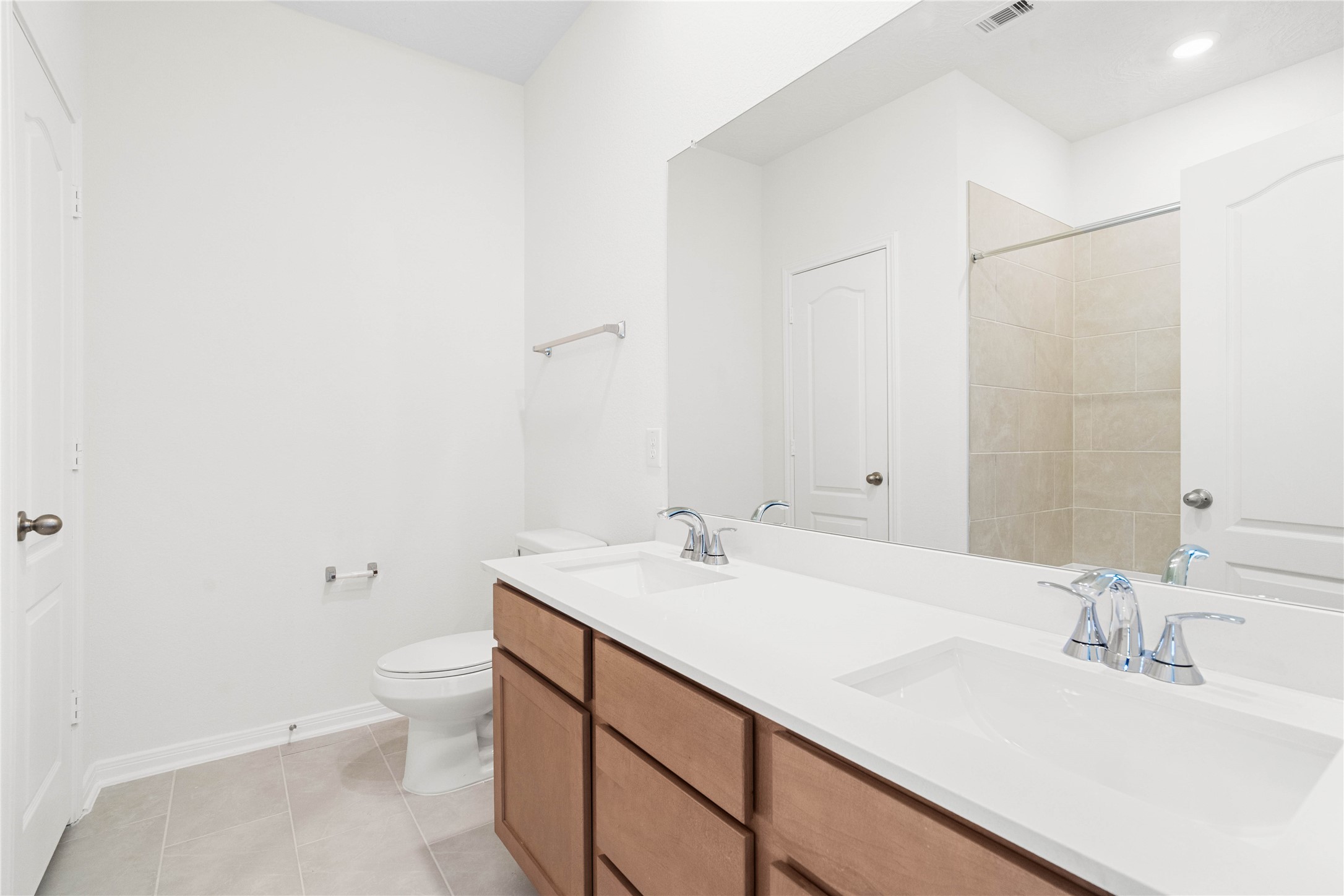 5519 Blackbird Lane Property Photo 14