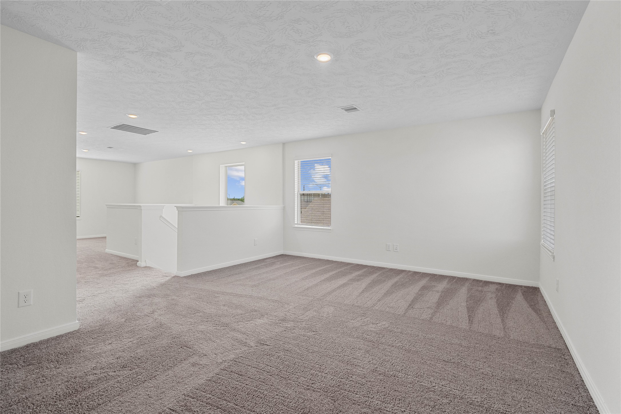 5519 Blackbird Lane Property Photo 23