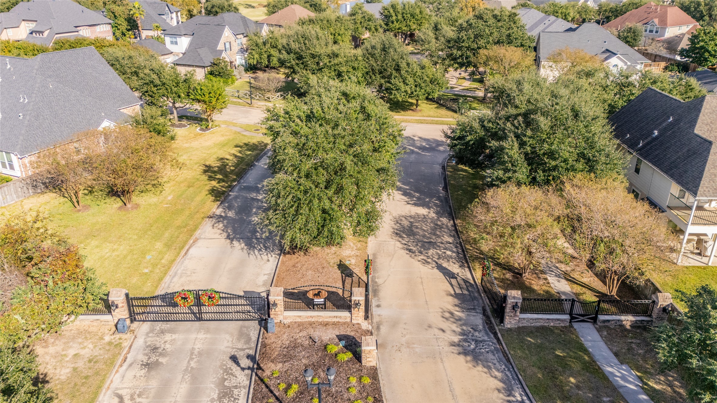 11926 Hallowed Stream Lane Property Photo 34