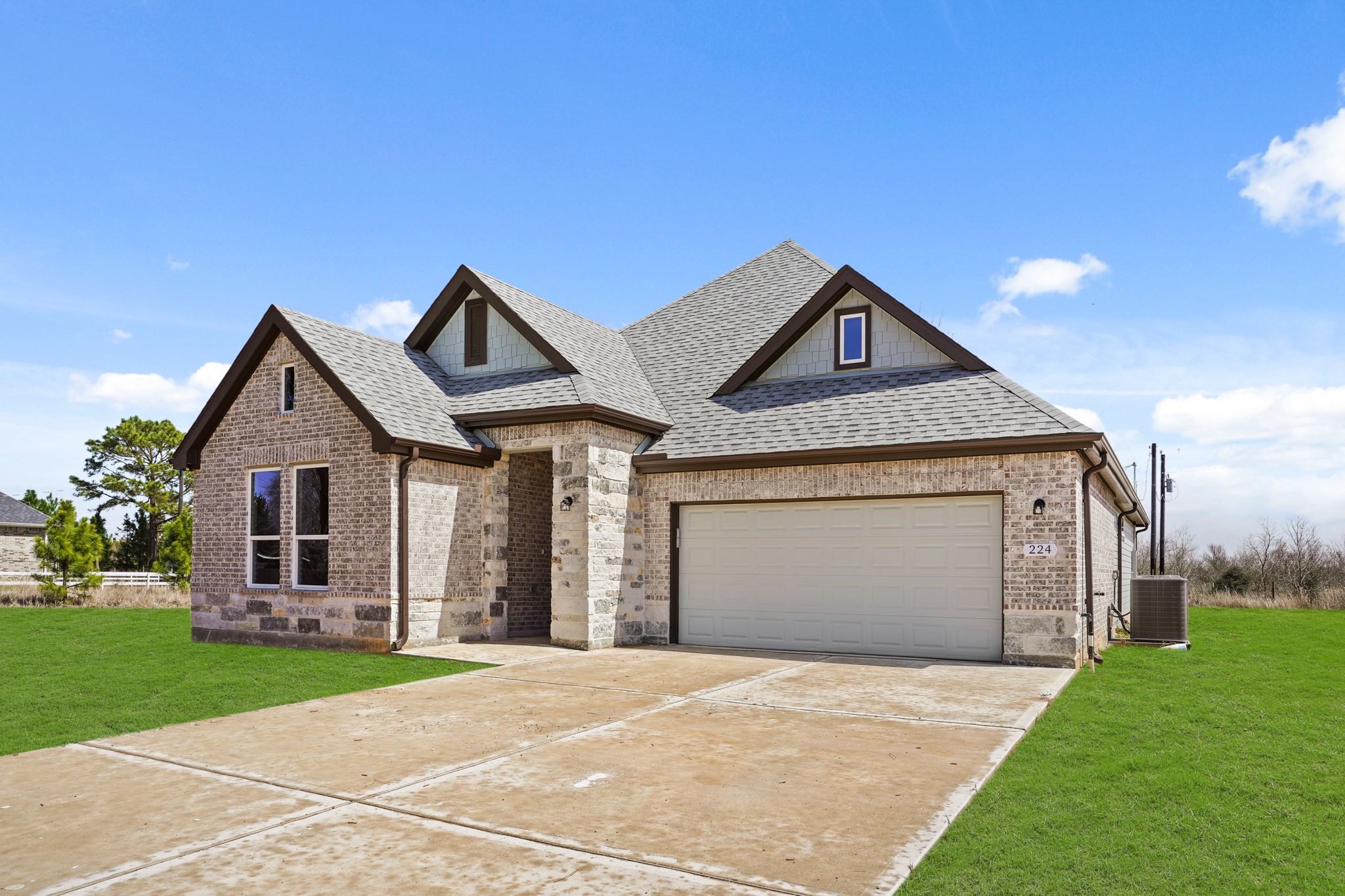 224 Alleda Property Photo 1