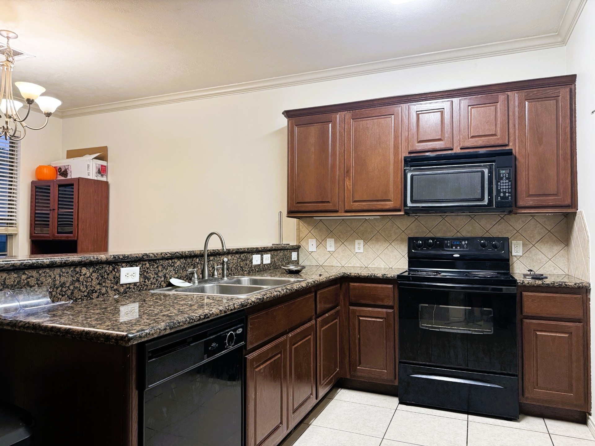 107 Forest Drive Property Photo 4
