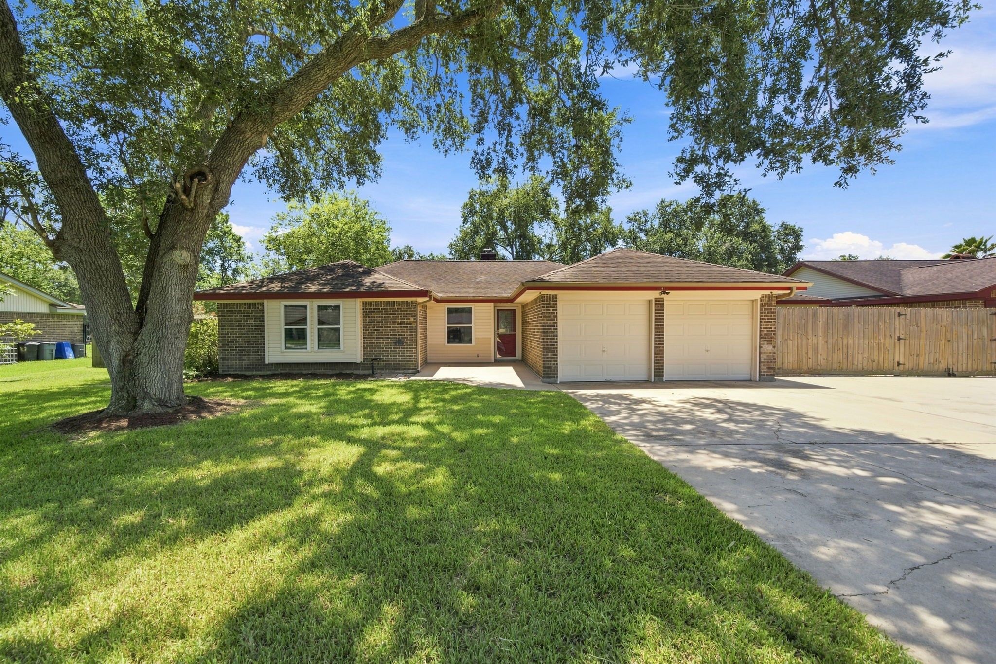 13317 Rene Circle Property Photo 1