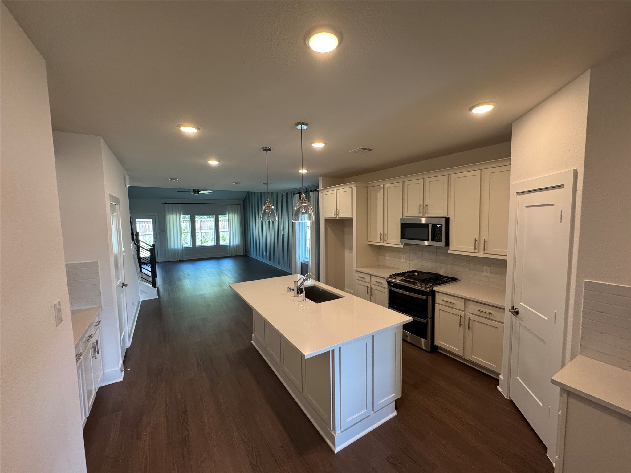 1710 Serenity Moon Drive Property Photo 7