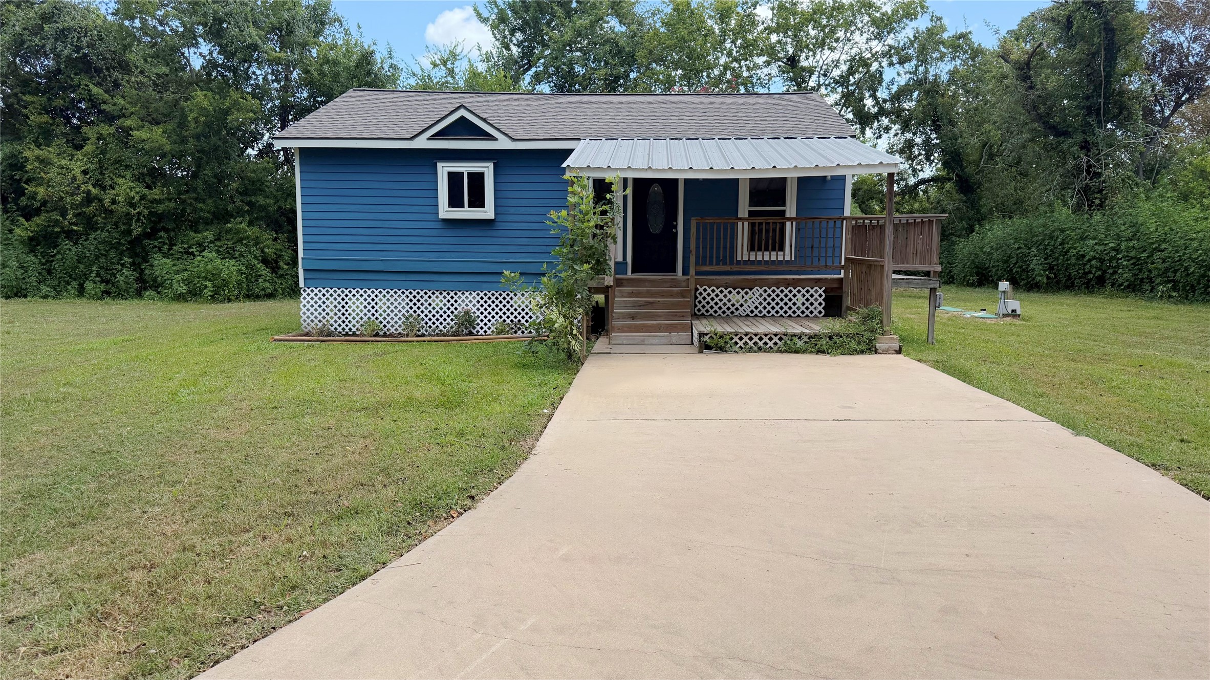 109 Handball Court Property Photo 1