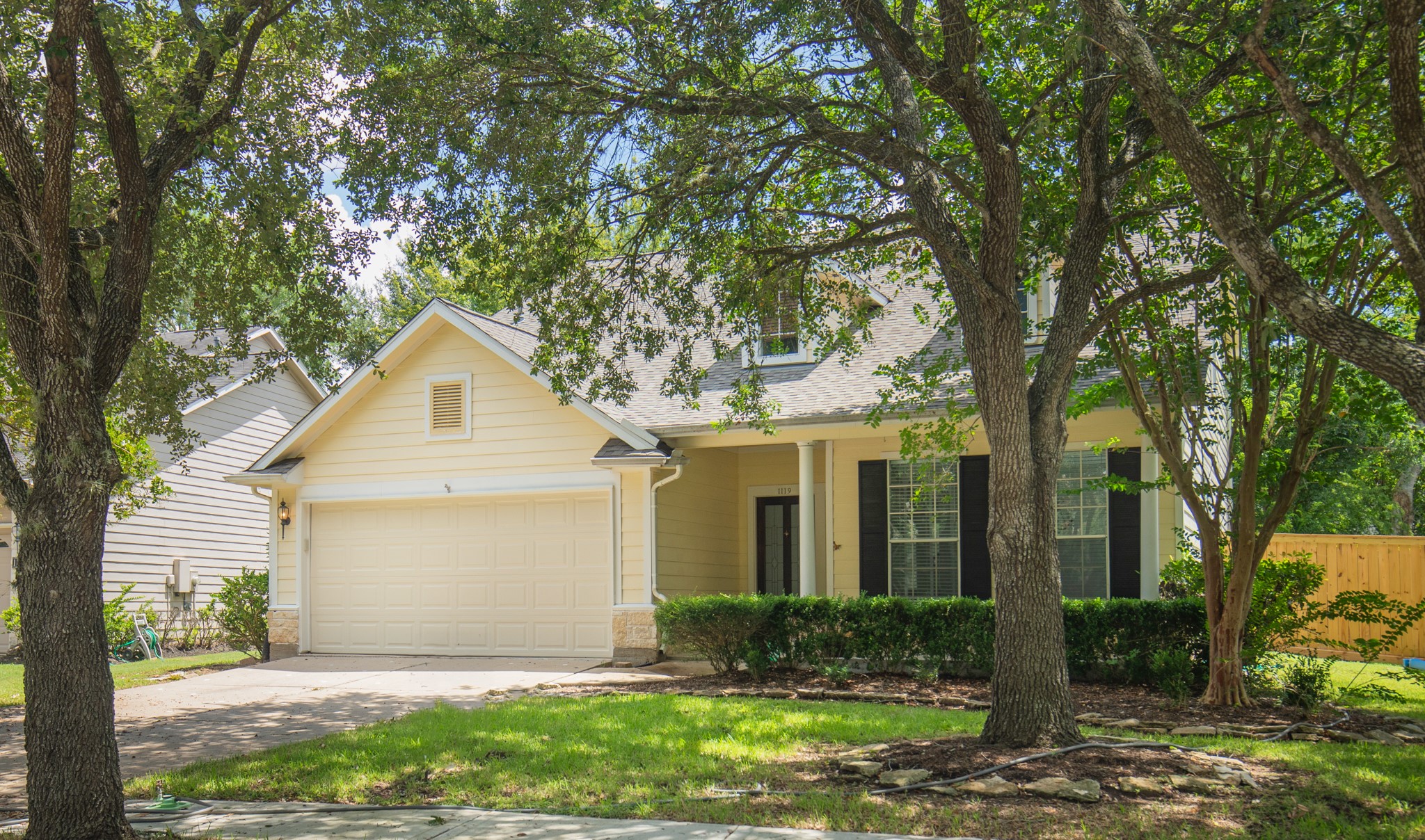 1119 Autumn Green Drive Property Photo 1